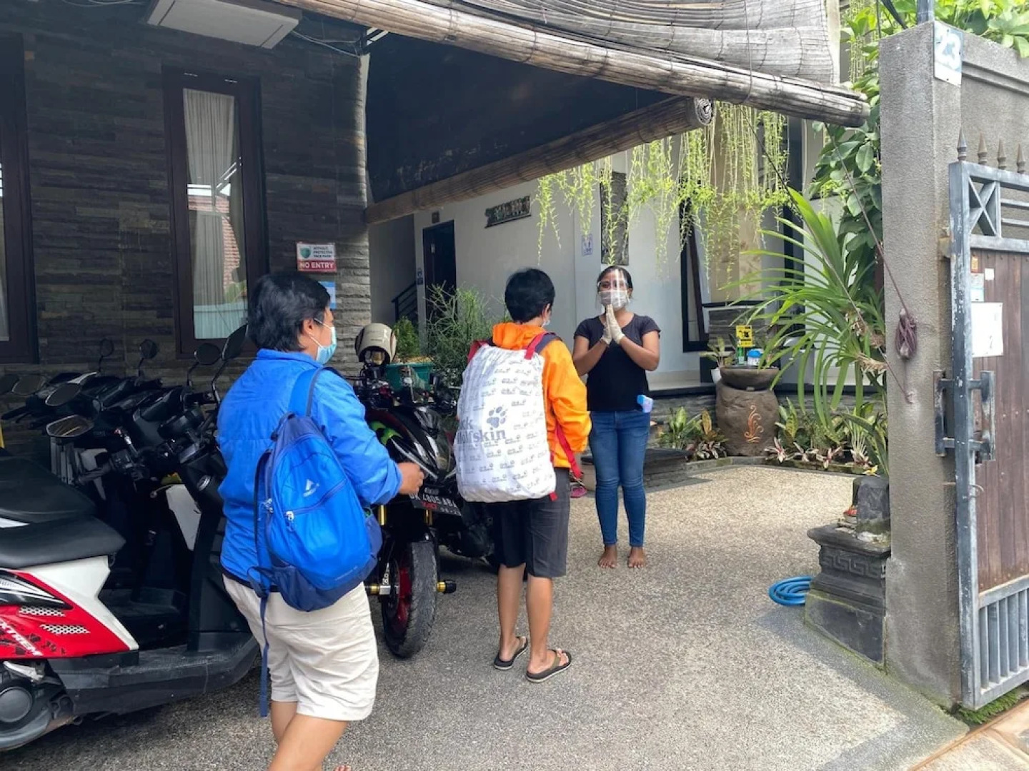 Suwardika Homestay and Dormitory - Hostel