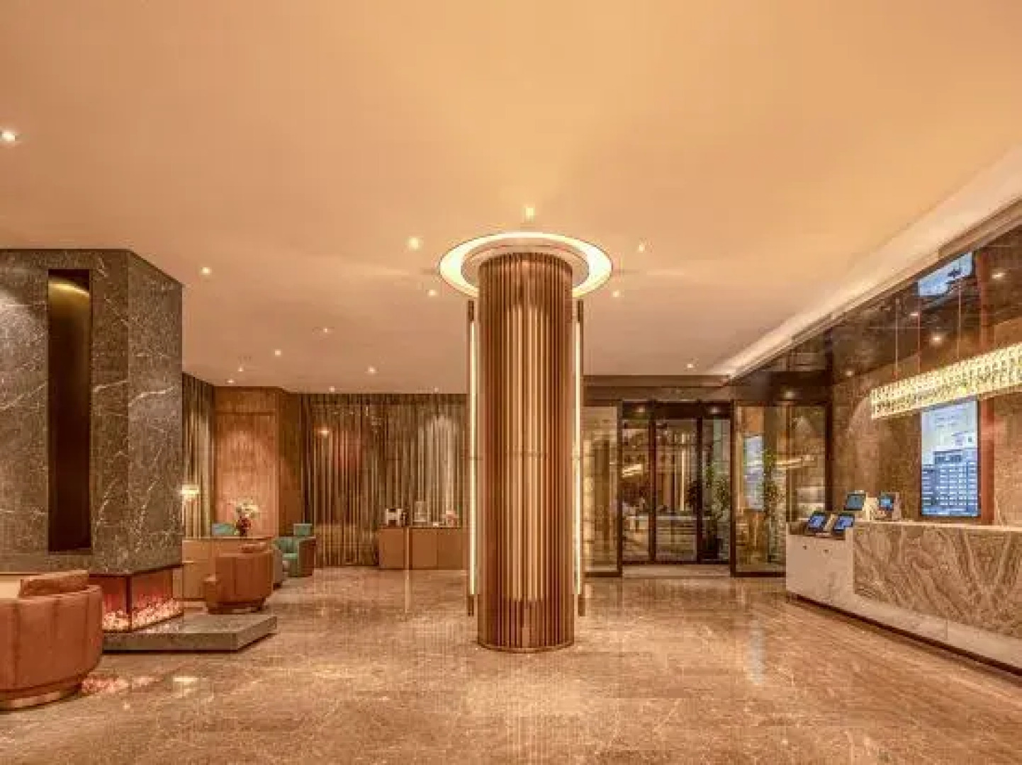 Crystal Orange Shanghai Jinling East Road The Bund