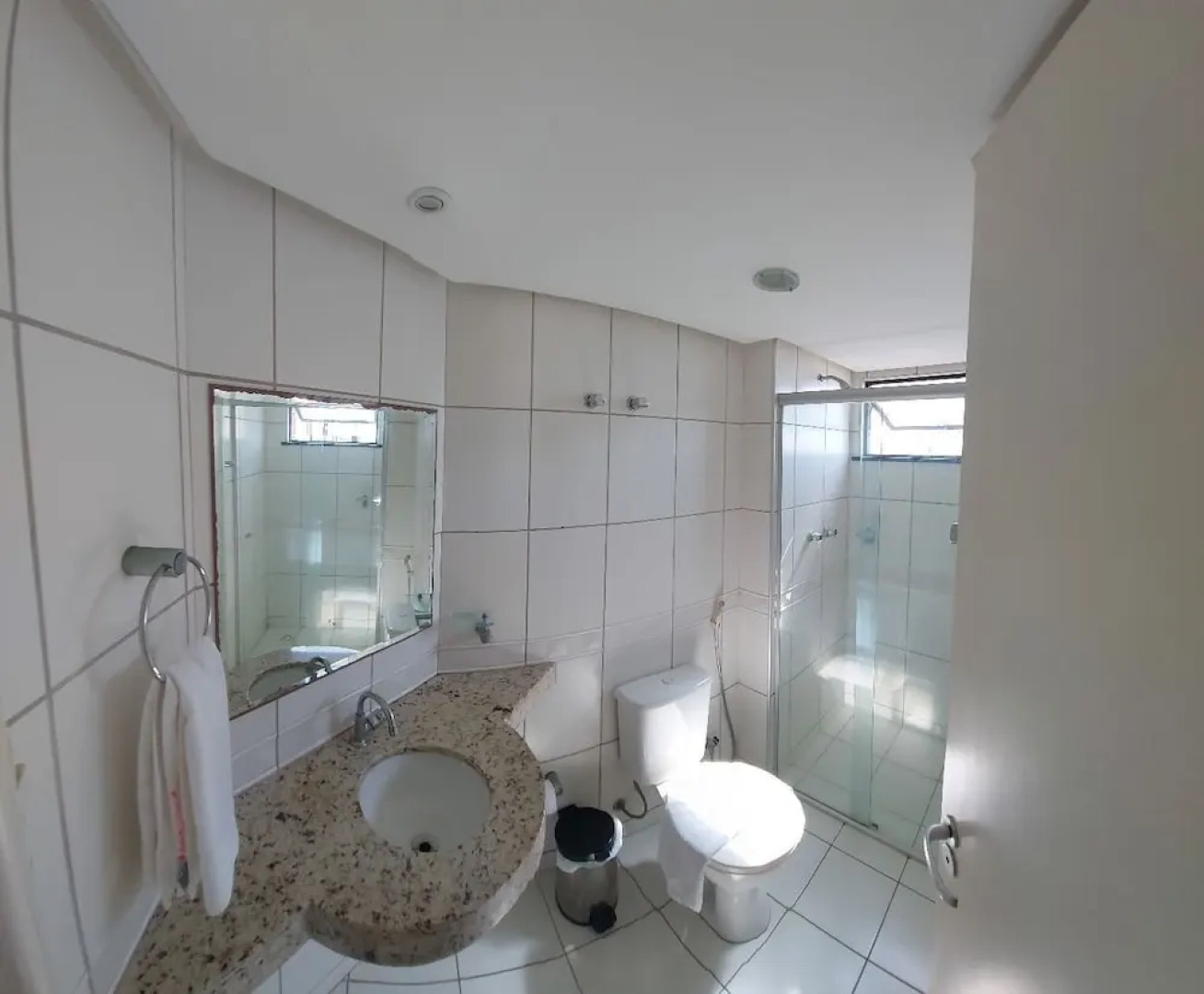 Flat Biarritz - Ferreira Hospedagens