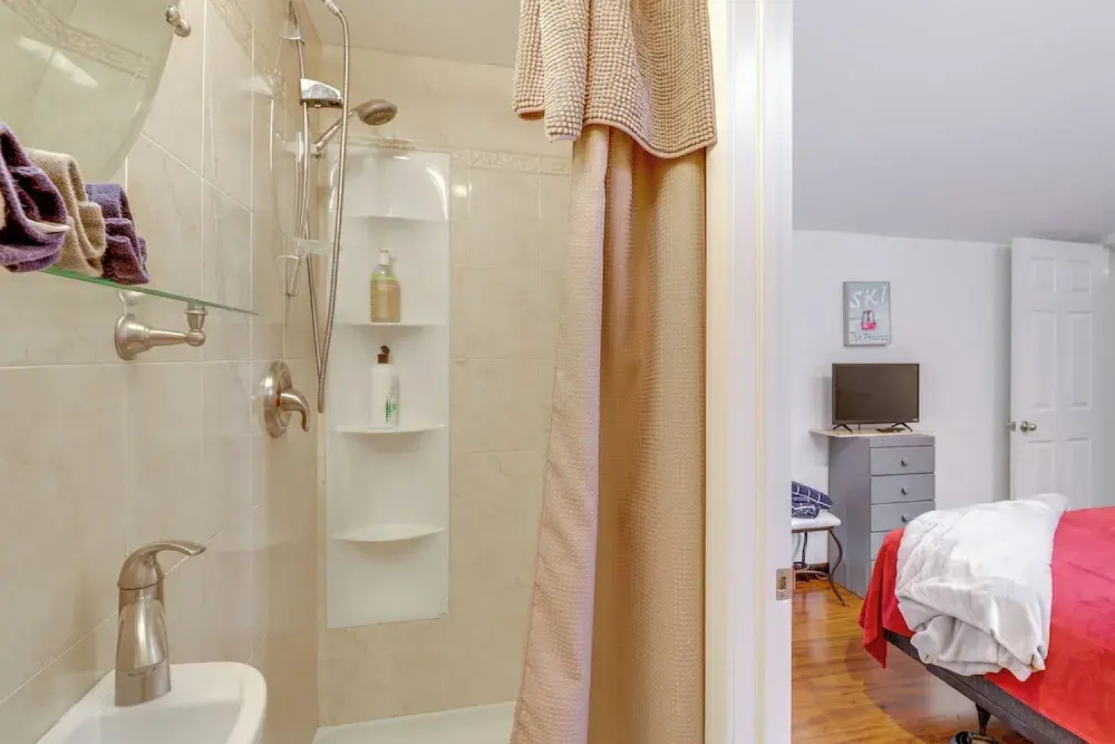 Community Indoor Pool: Tannersville Townhome