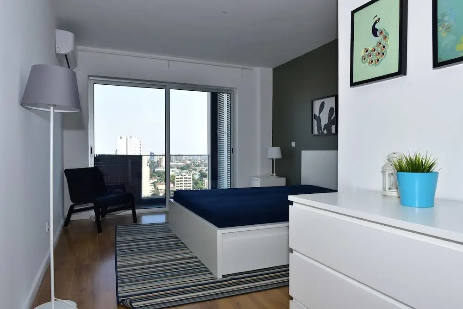 Xenon urban apartments