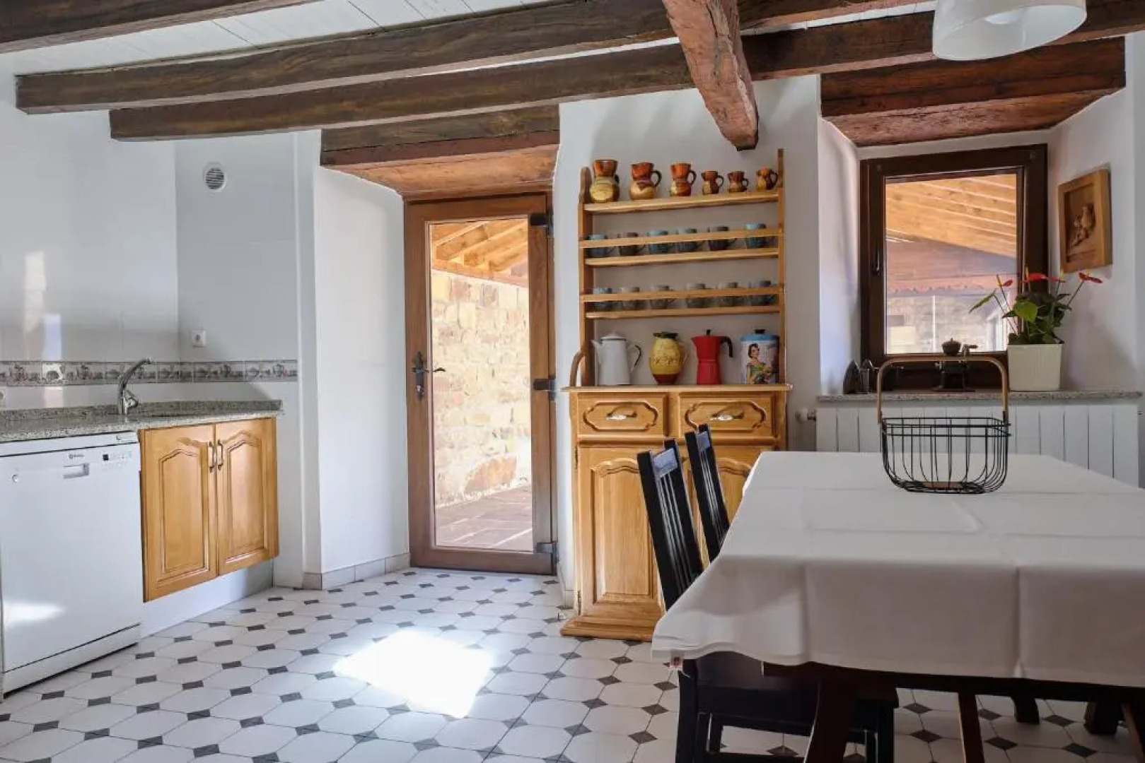 La Casa De Los Pedros