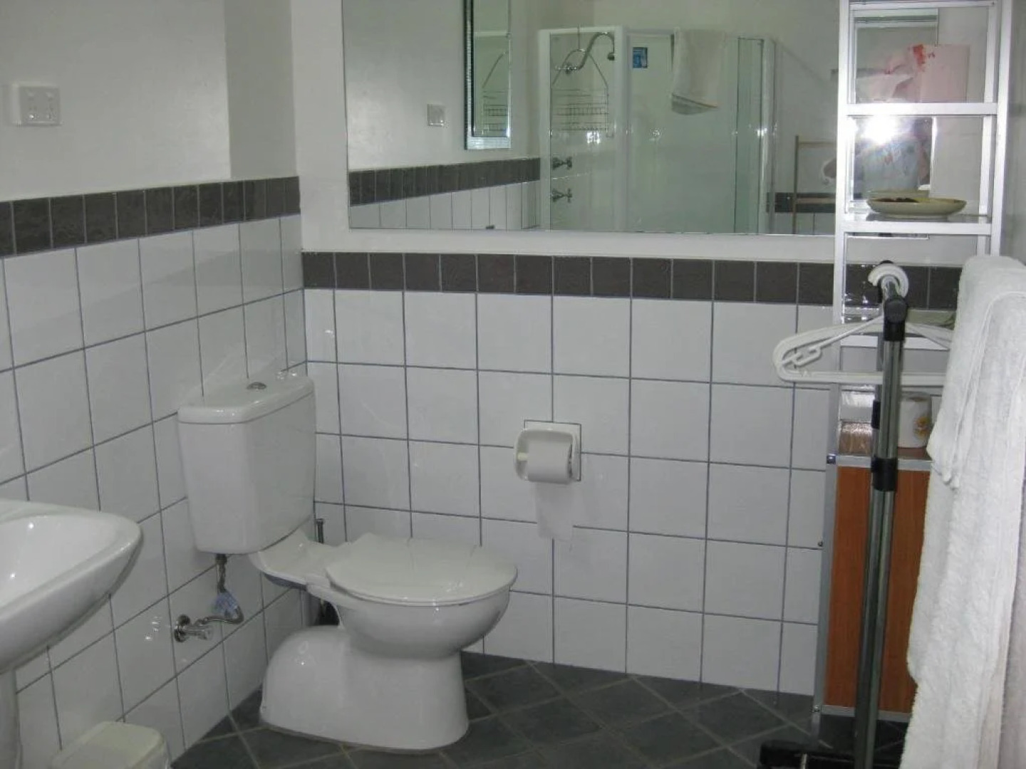 Three Chimneys Bed and Breakfast Boutique Guest House