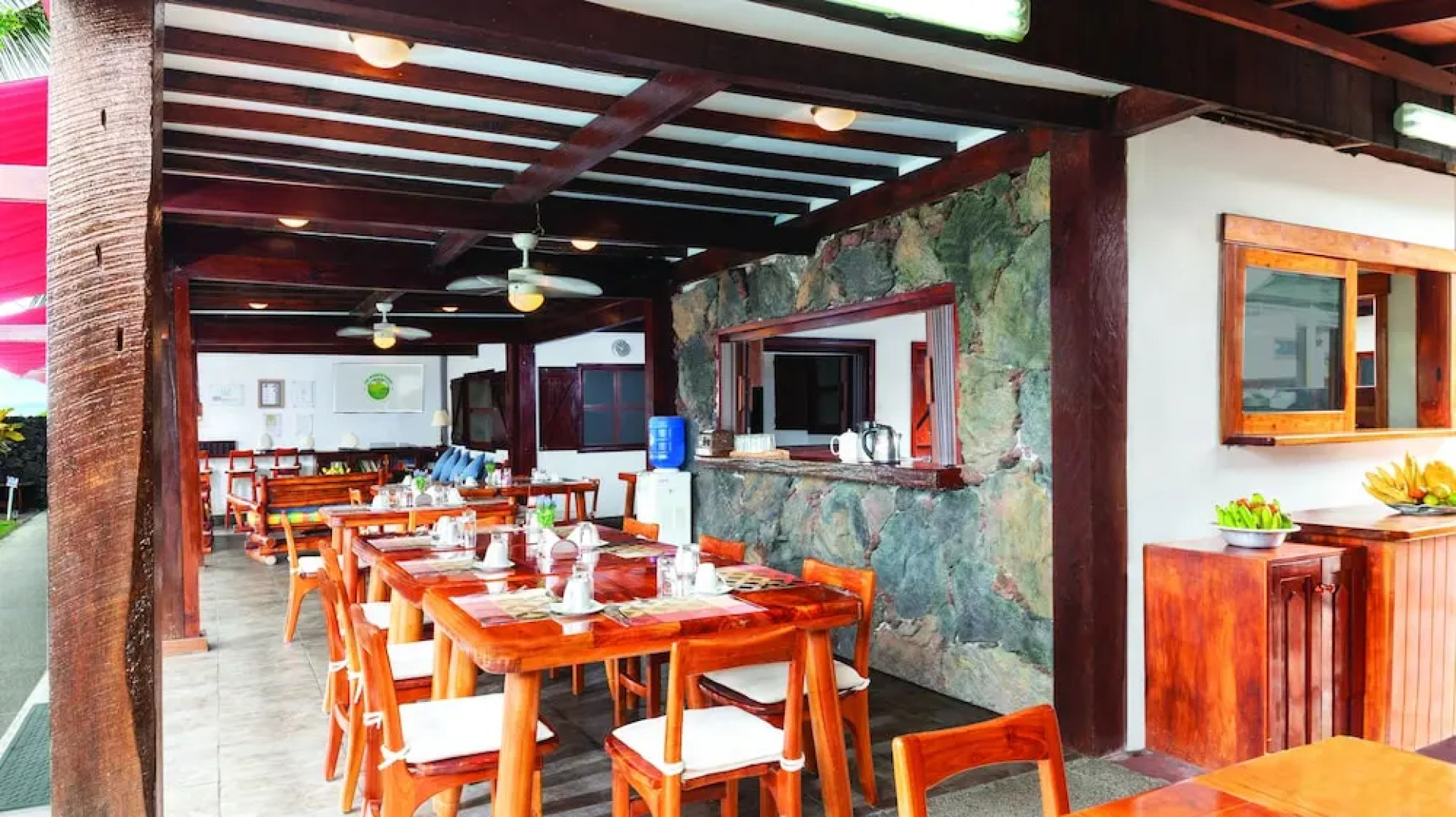 The Wooden House Hotel