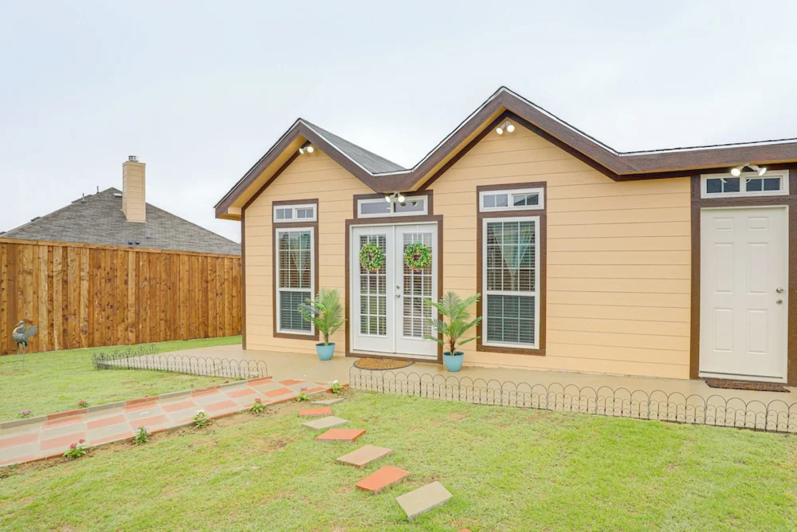 Seagoville Cottage w/ Yard - 15 Mi to Fair Park!