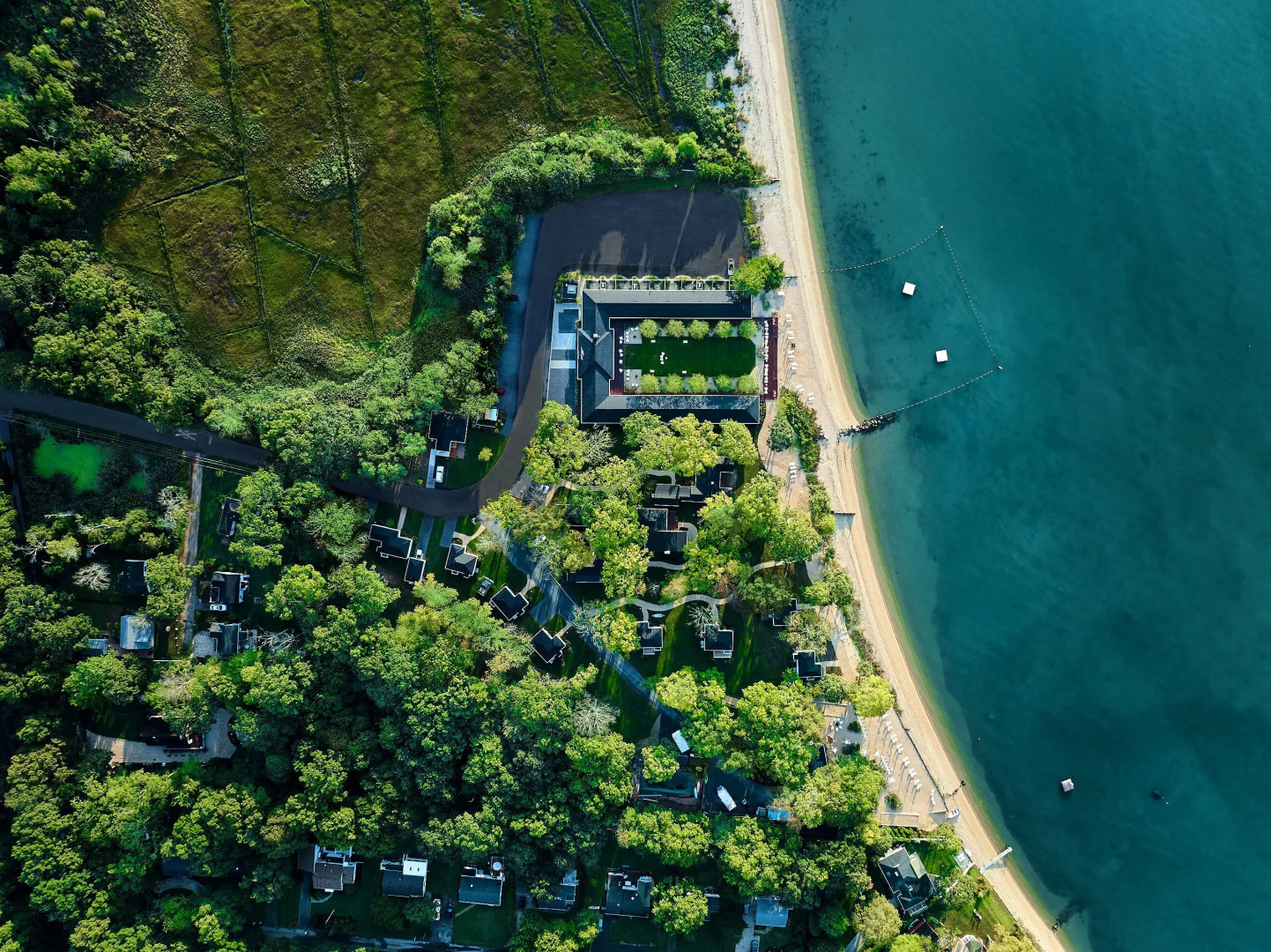 Silver Sands Motel & Beach Bungalows