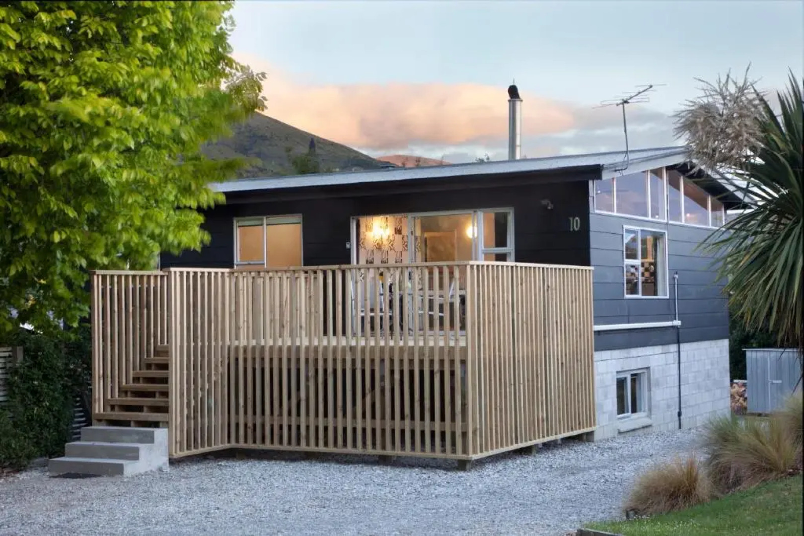 Number 10 Arrowtown Sleeps 12