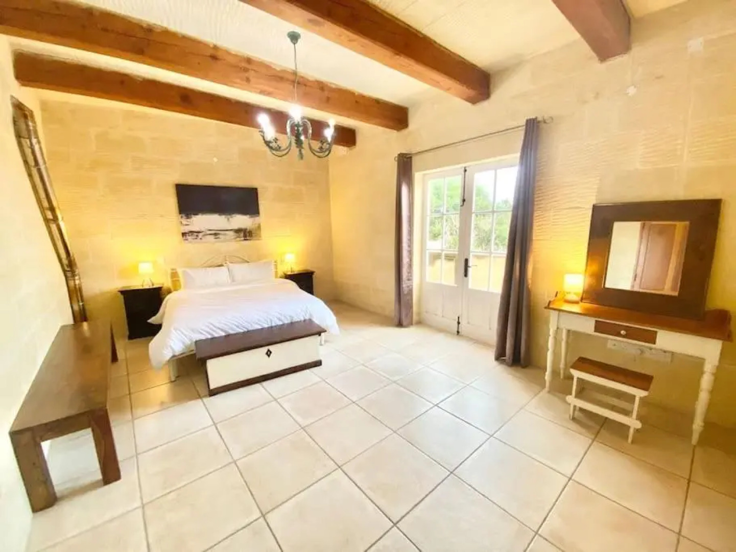 Villa Rossa Gozo - 5 bedroom ensuite with pool & jacuzzi
