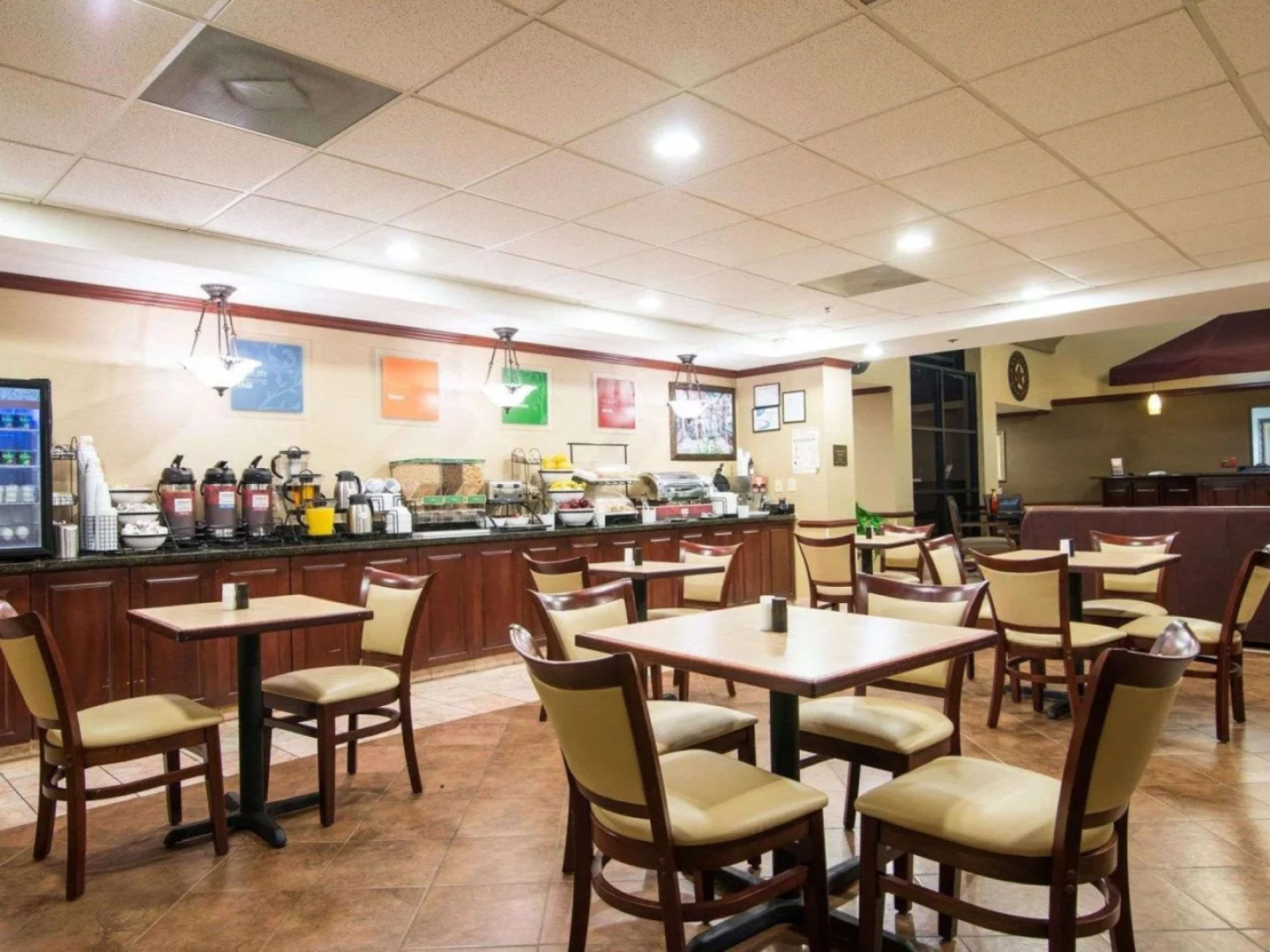 Comfort Inn & Suites Suwanee - Sugarloaf