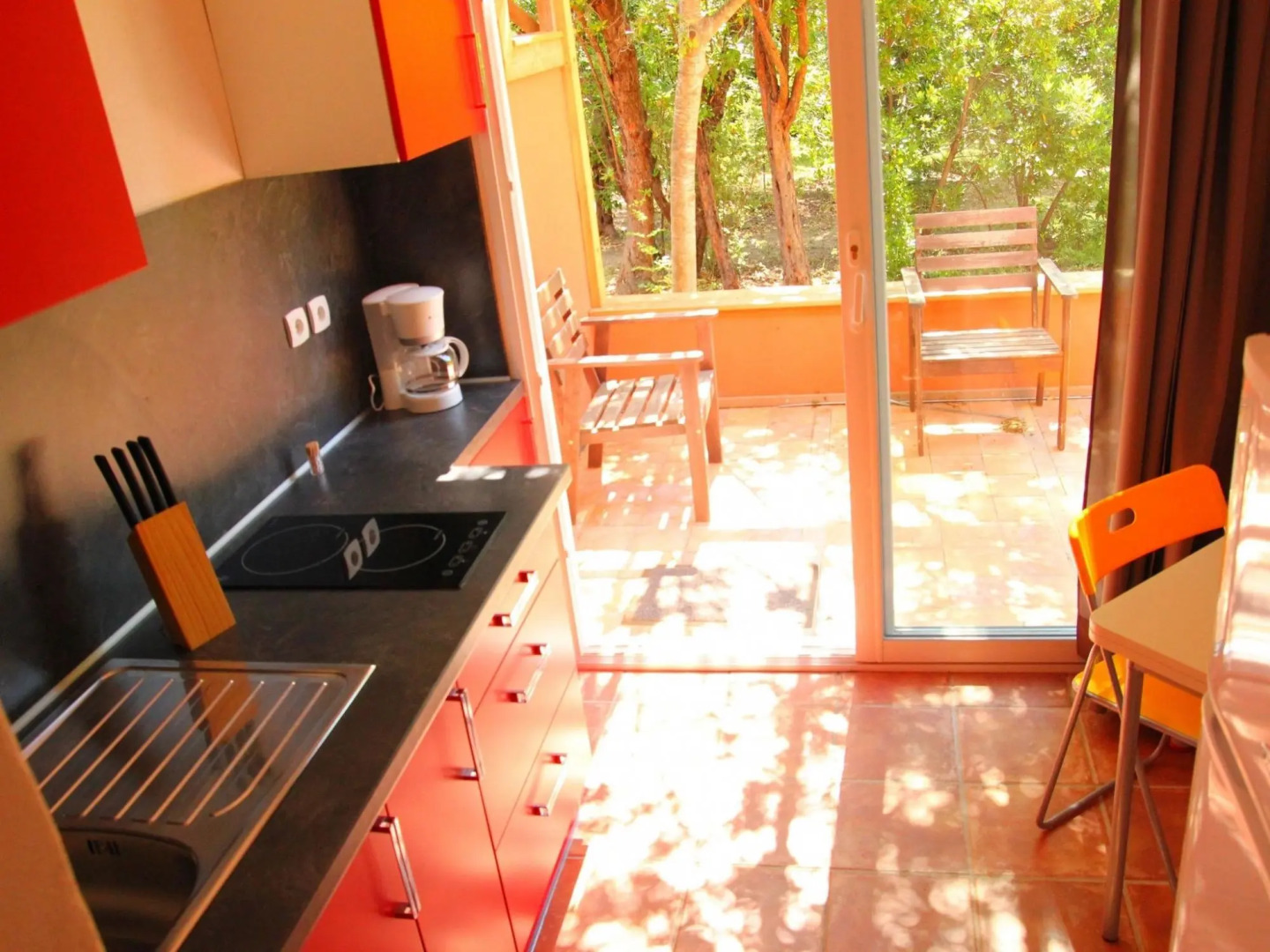 Charming Holiday Home in Poggio-mezzana, 150 m From Beach