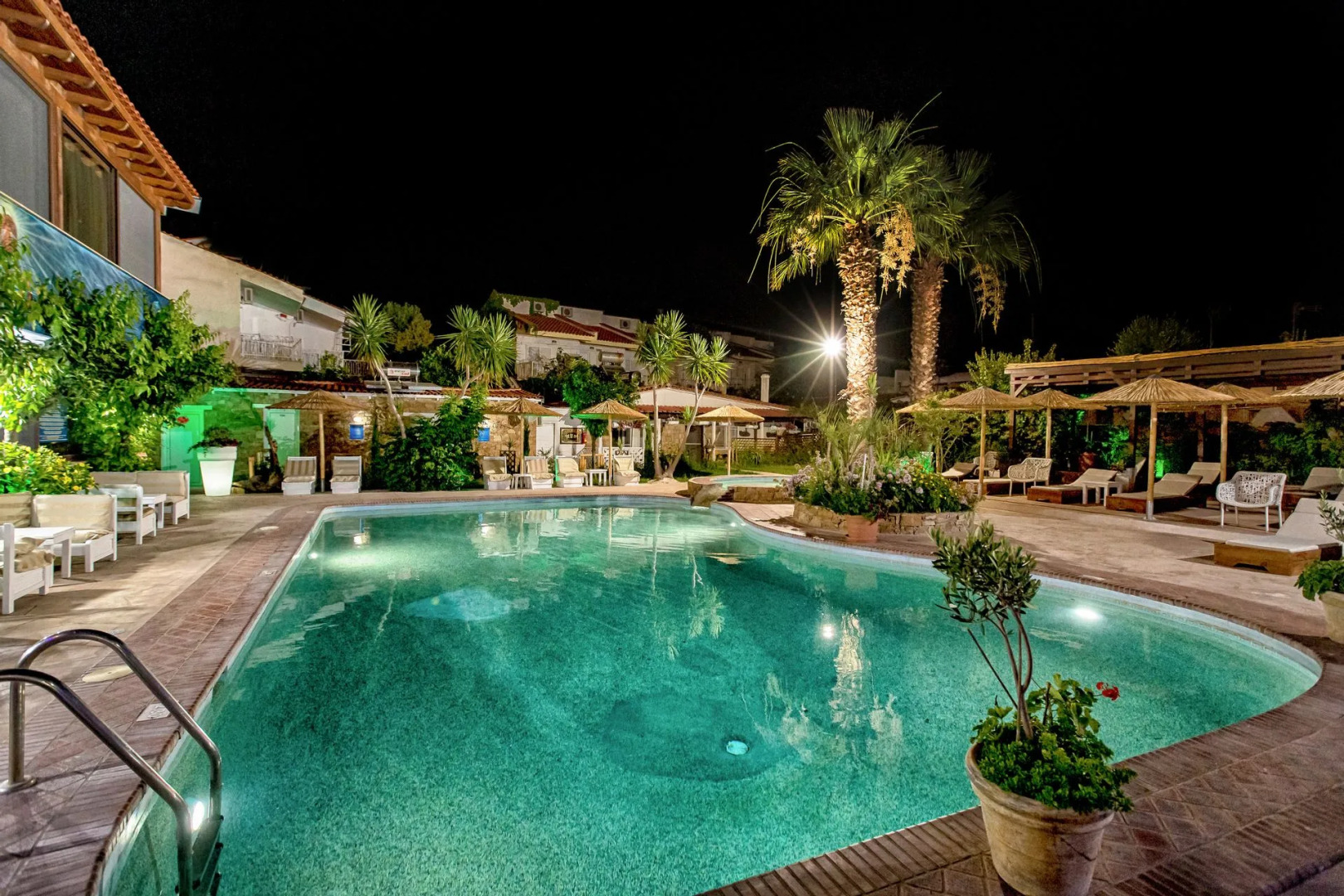 Greek Pride Seafront Hotel