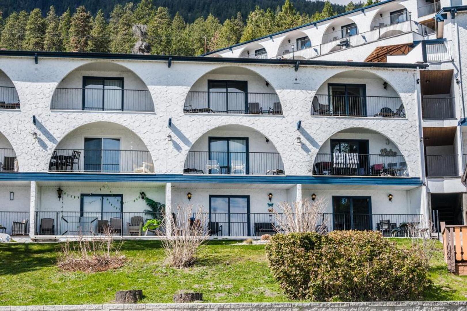 Lake Okanagan Resort