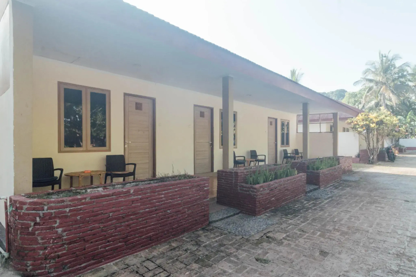 OYO 1688 Collin Beach Hotel