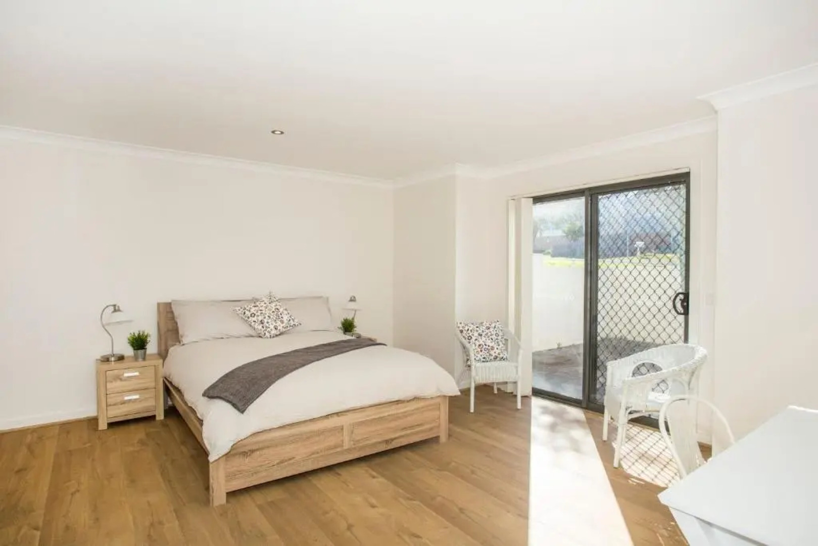 Dolphin Views Unit 5 of 14 Dolphin St