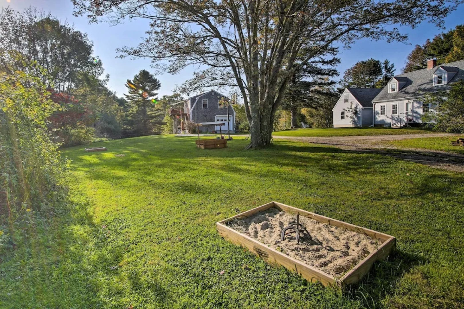 Boothbay Apt w/ Furnished Deck ~ 1 Mi to Bay