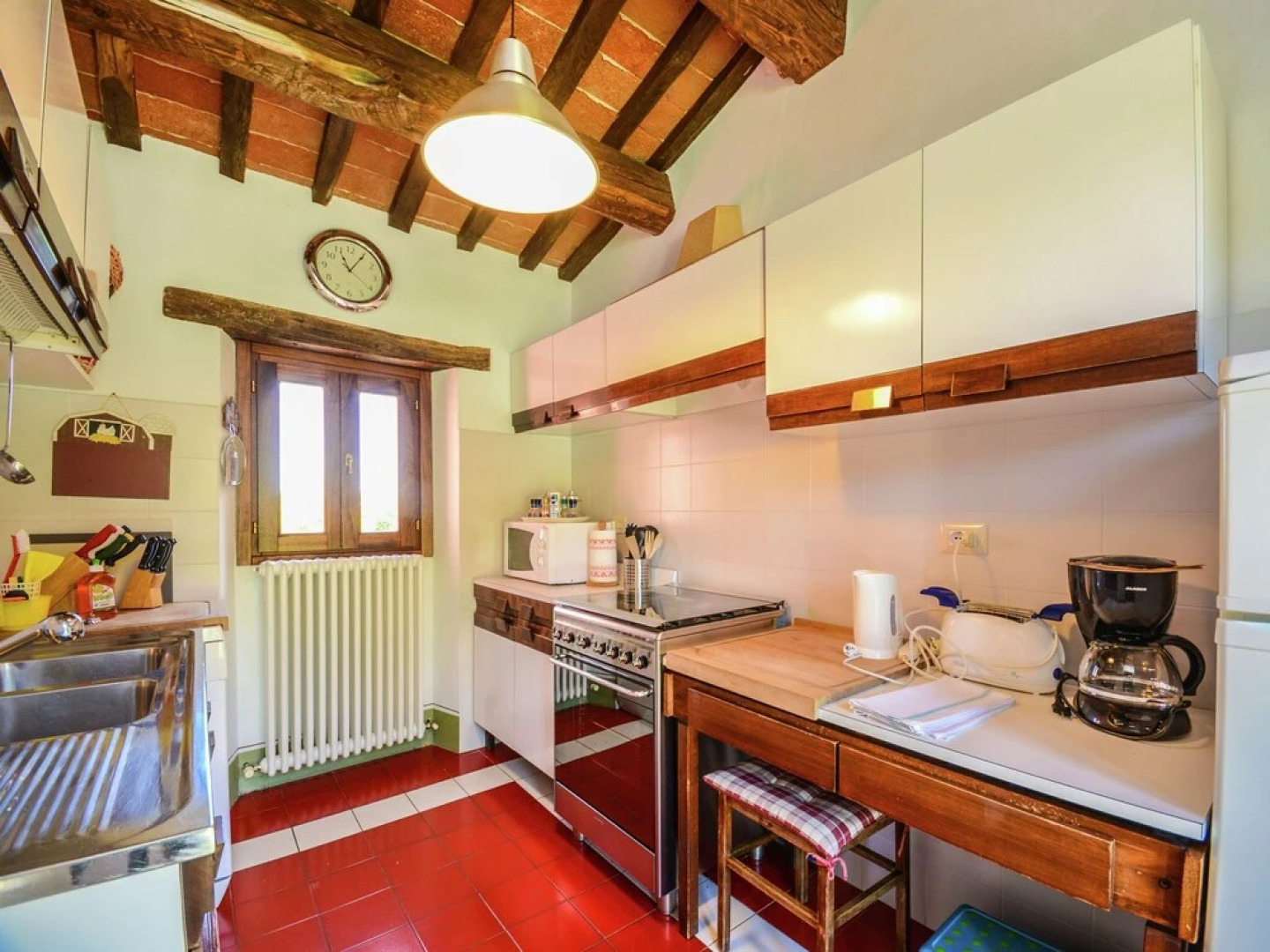 Spacious Villa in Marradi with Swimming Pool