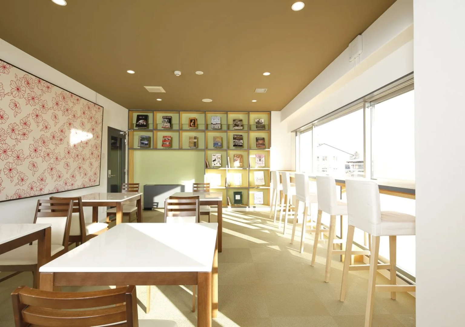 Kyou Bar Lounge & Inn