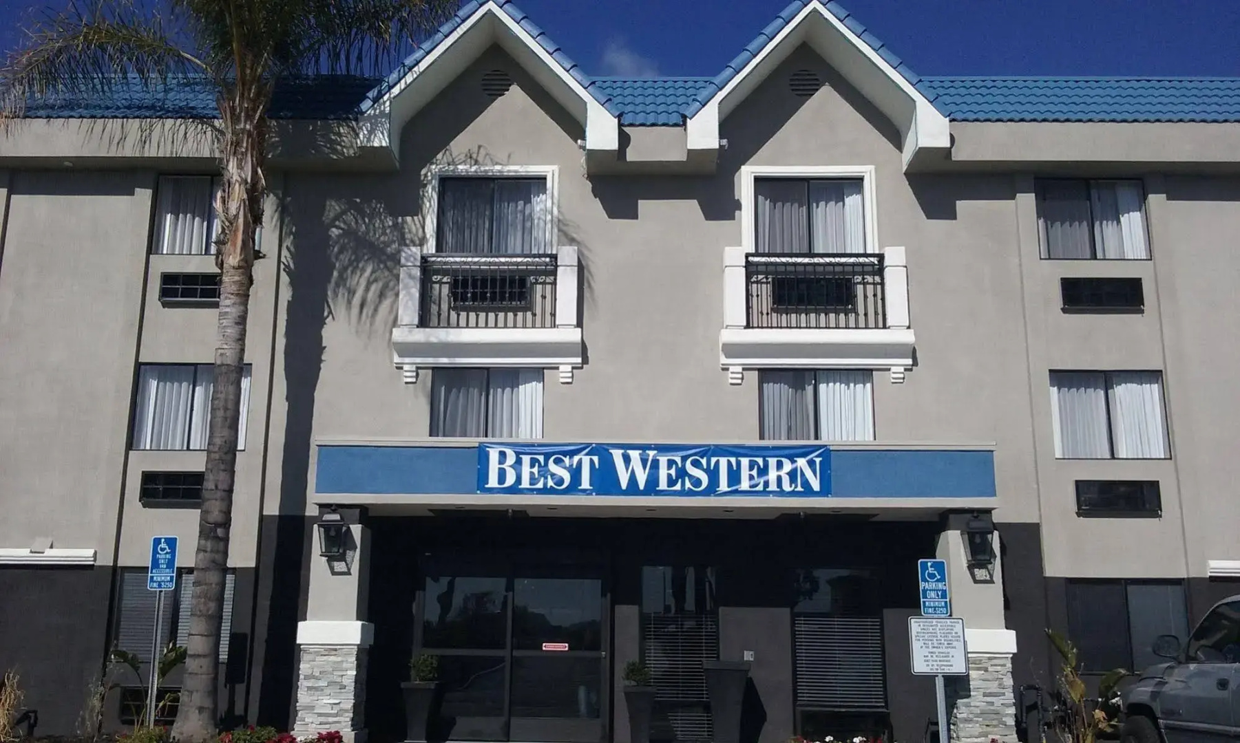 Best Western Plus Diamond Valley Inn