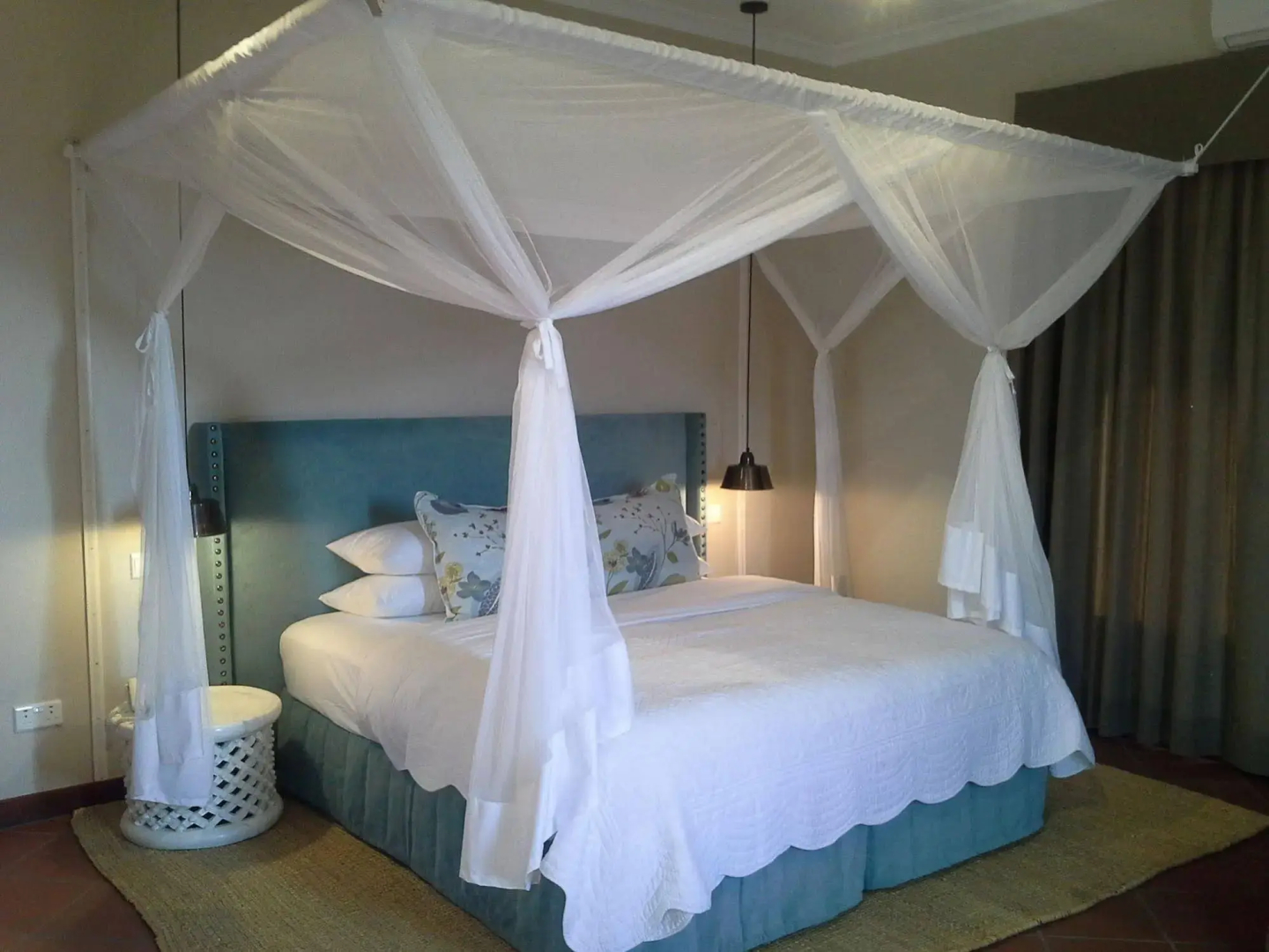 Acacia Farm Lodge