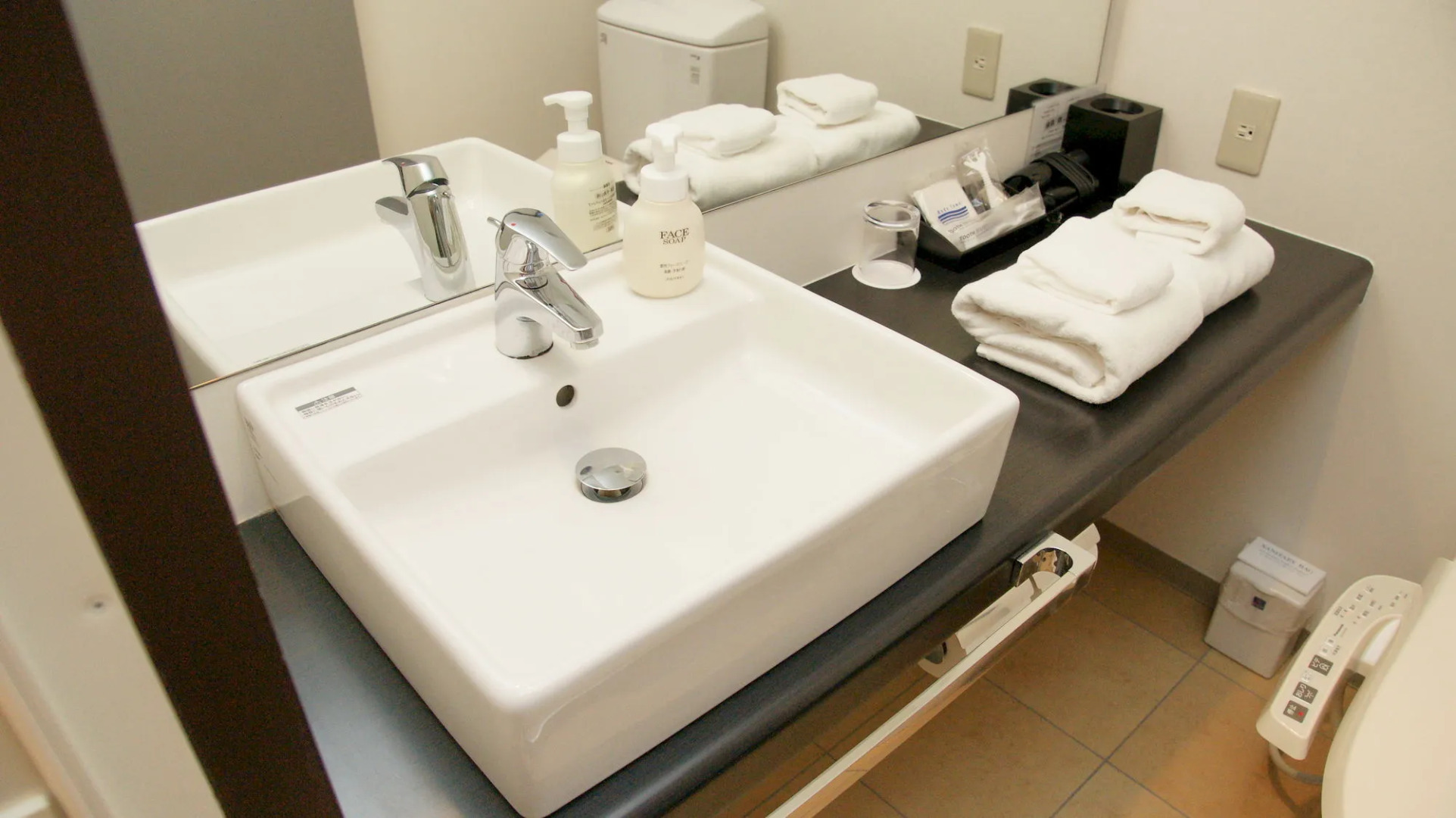 Comfort Inn Naha Tomari Port