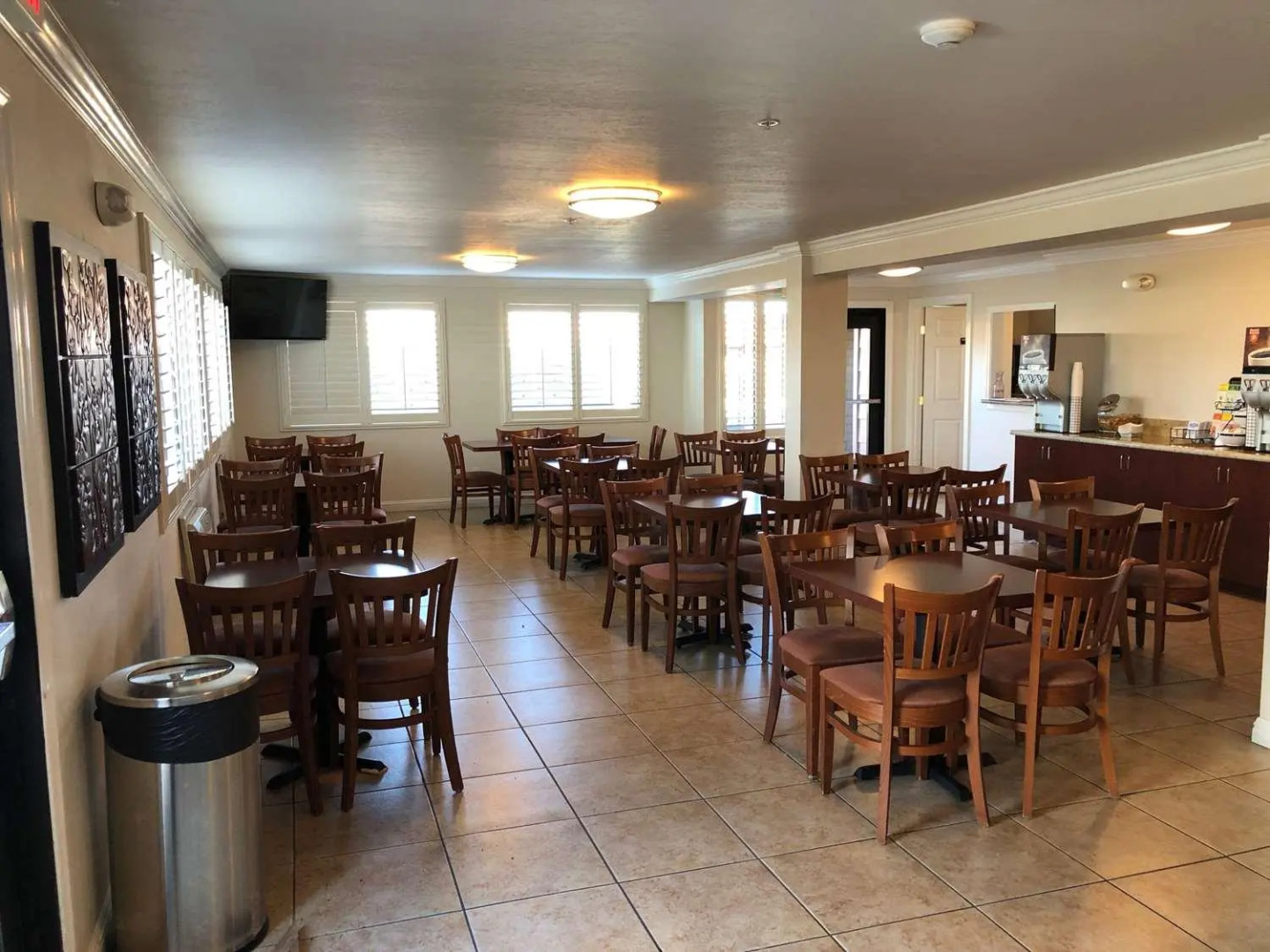 Lompoc Valley Inn & Suites