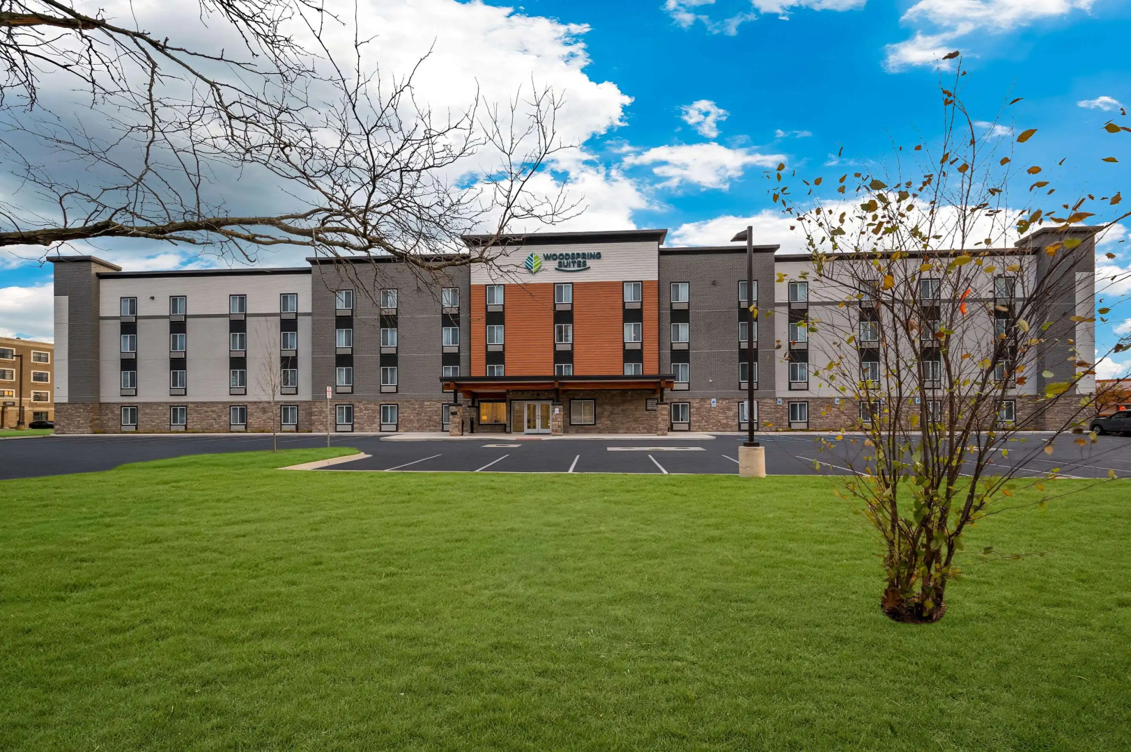 Woodspring Suites Dearborn - Detroit