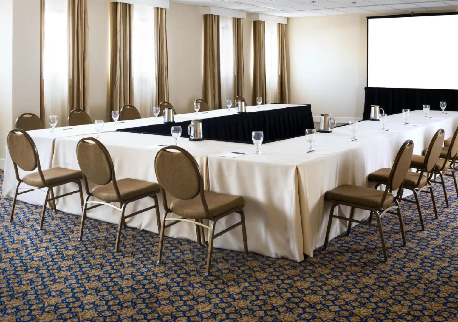 Sheraton Pittsburgh Hotel at Station Square