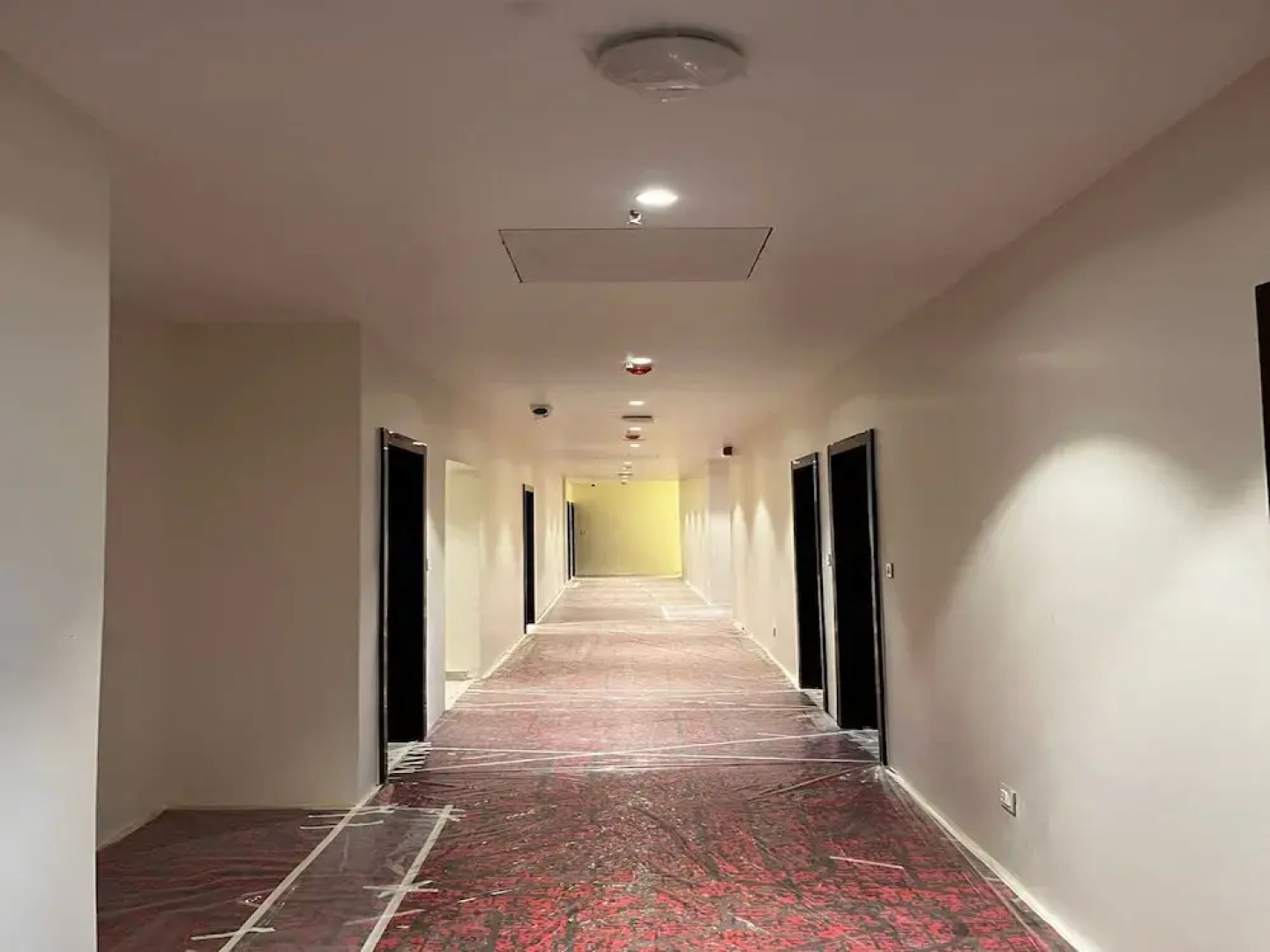 The White IBIS A Boutique Hotel