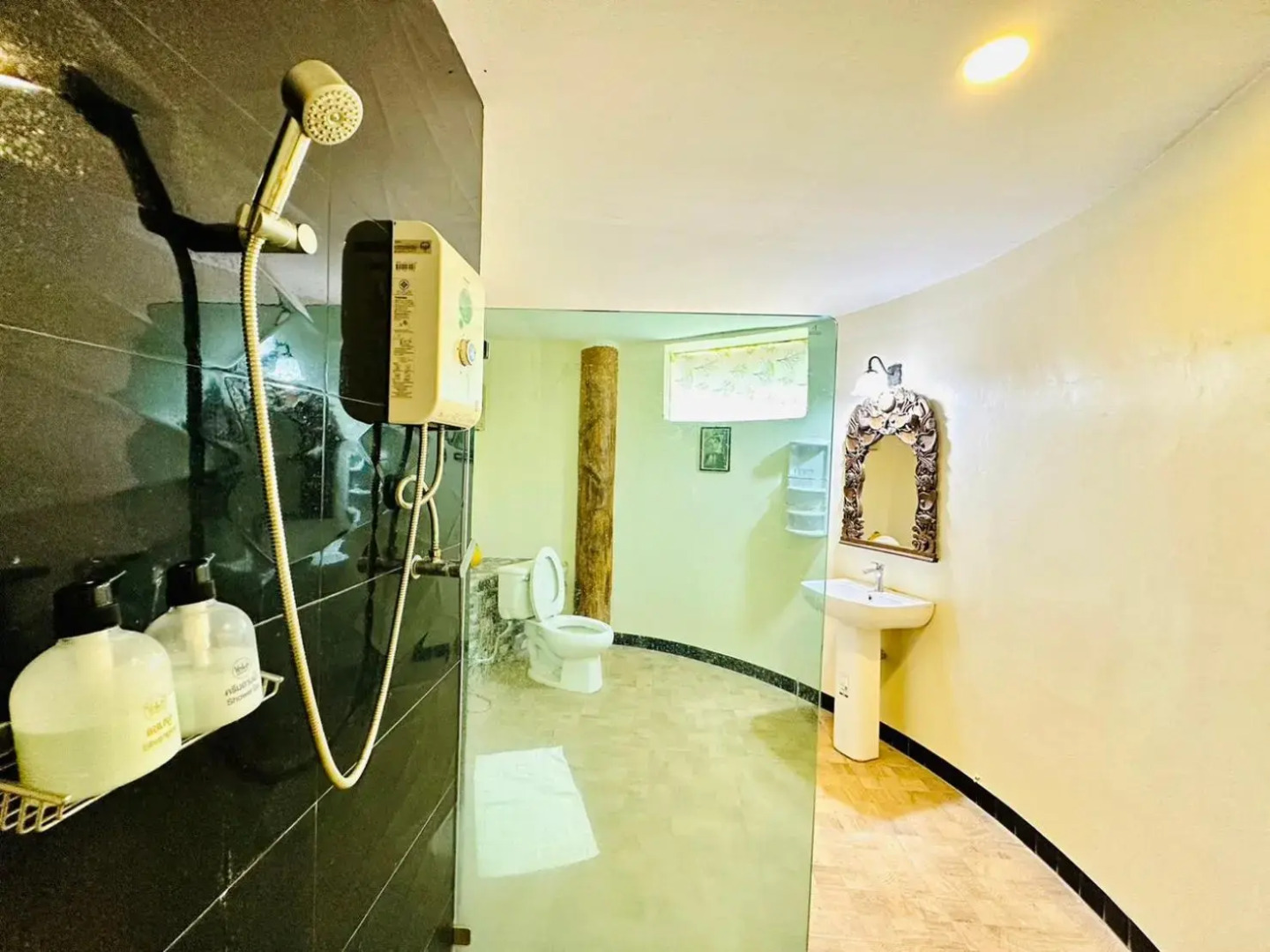 Yoko River Kwai Resort