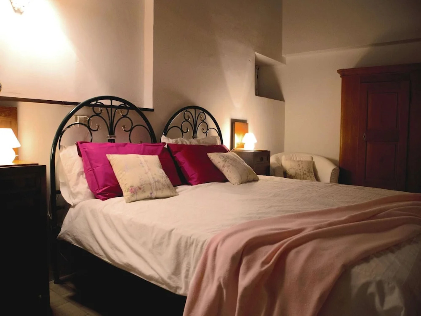 Modern Villa with Private Pool in Fabriano Italy