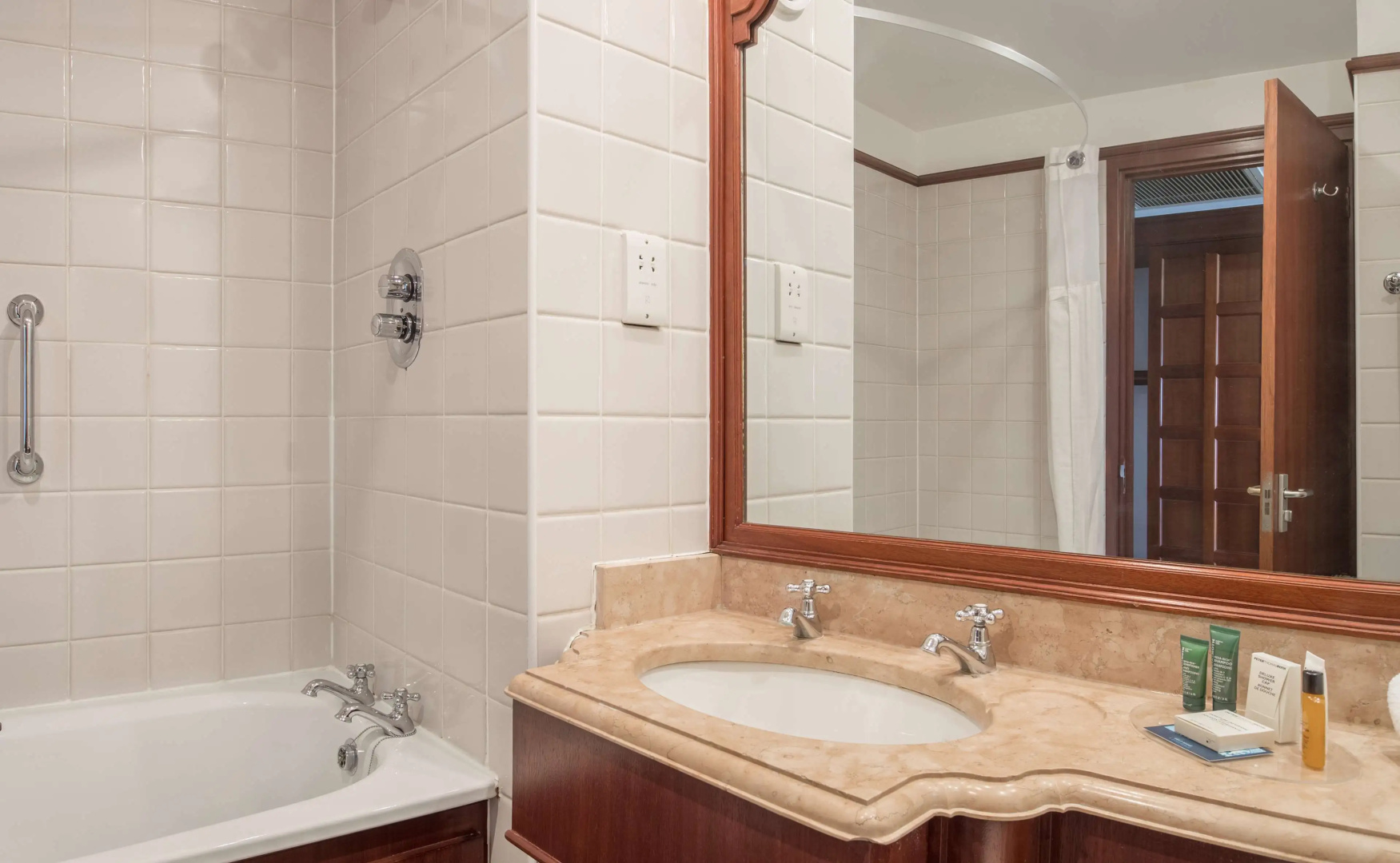 Hilton East Midlands Airport