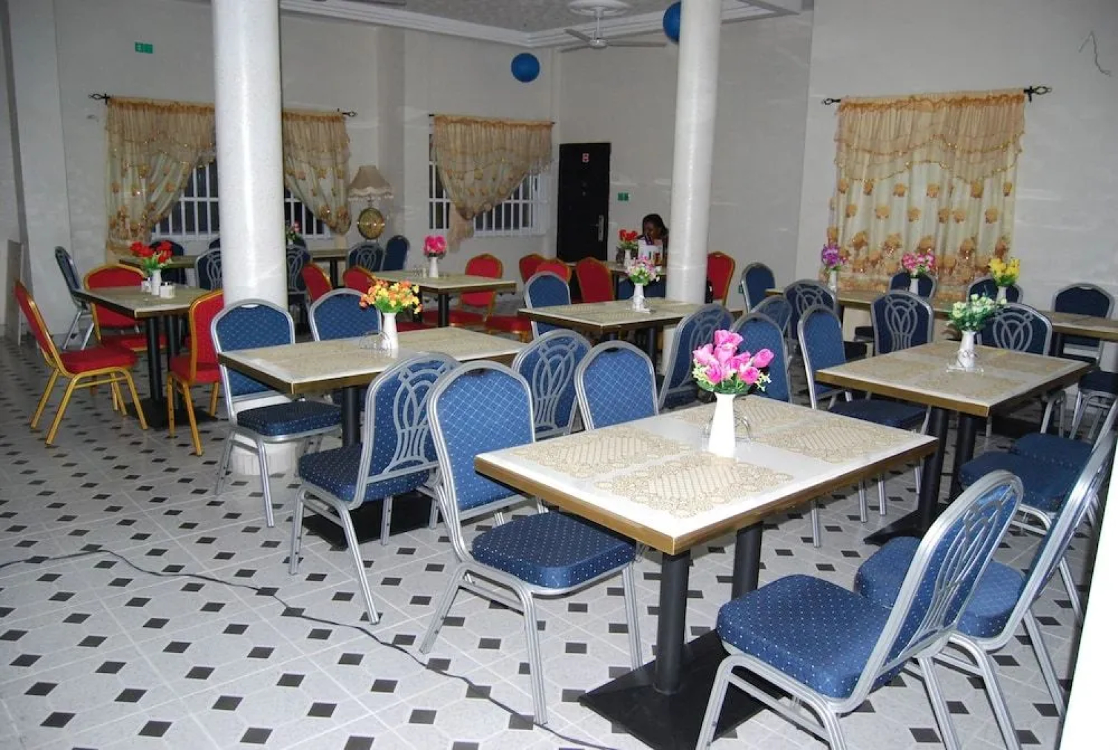 Nora Hotel