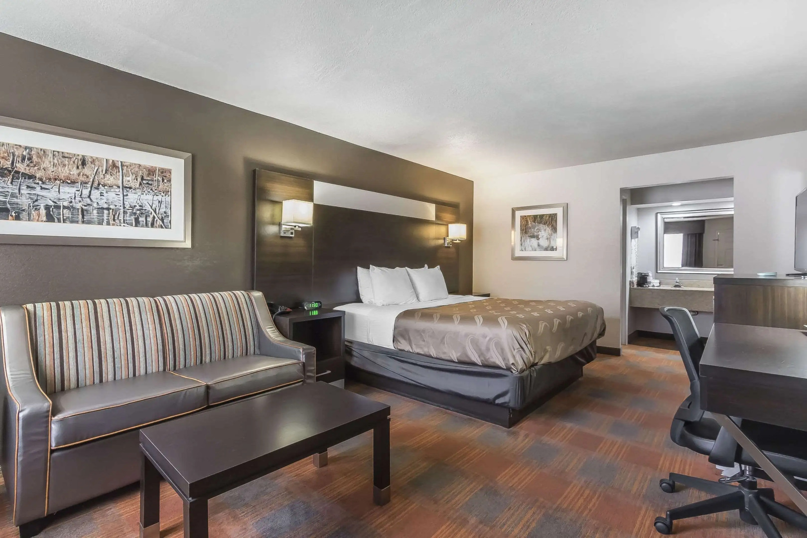 Quality Inn & Suites Stuttgart North