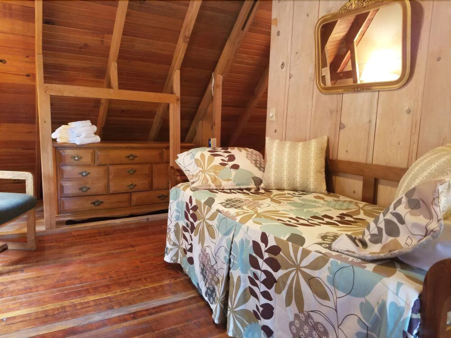 Rogers Cabin 4 Bedrooms 1.5 Bathroom Cabin