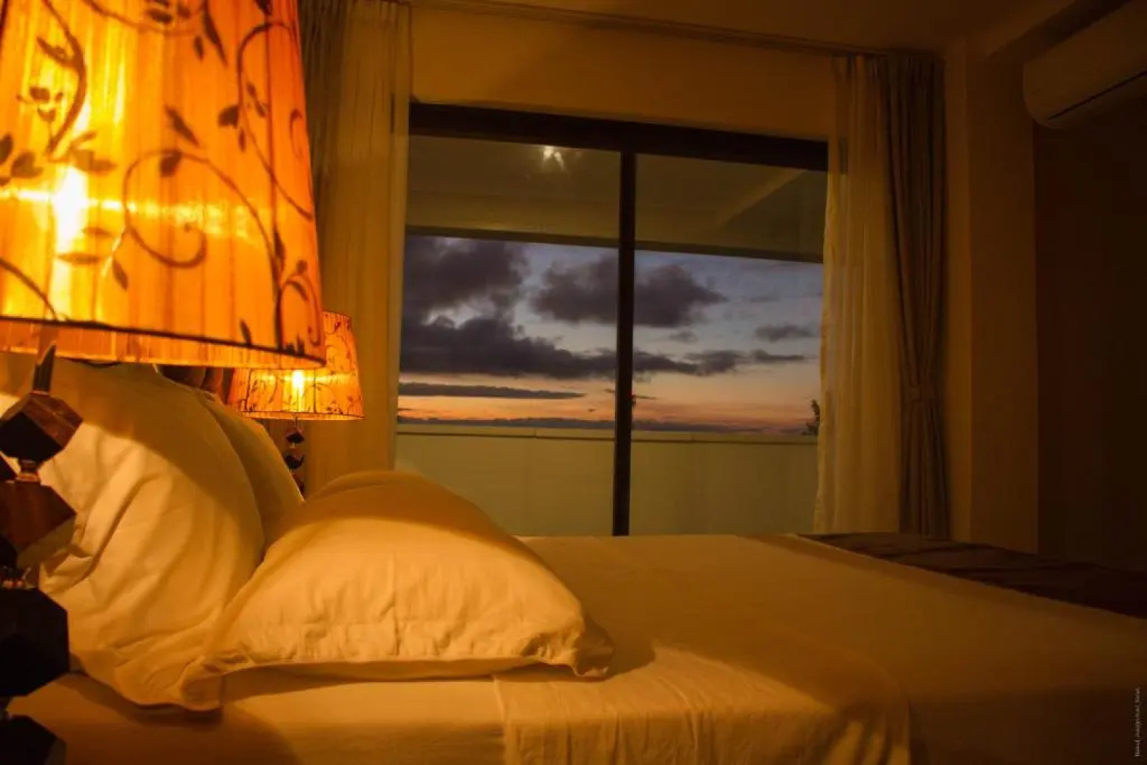 The Streamliner Hotel Apartment