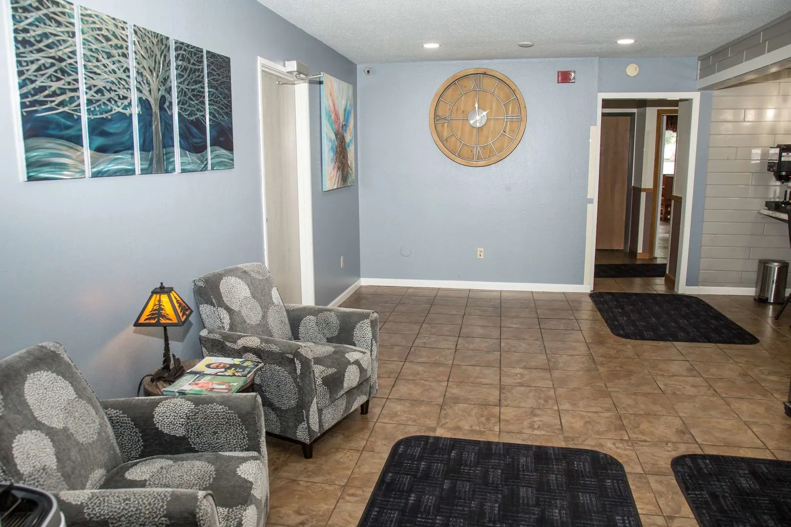 Americas Best Value Inn & Suites Detroit Lakes