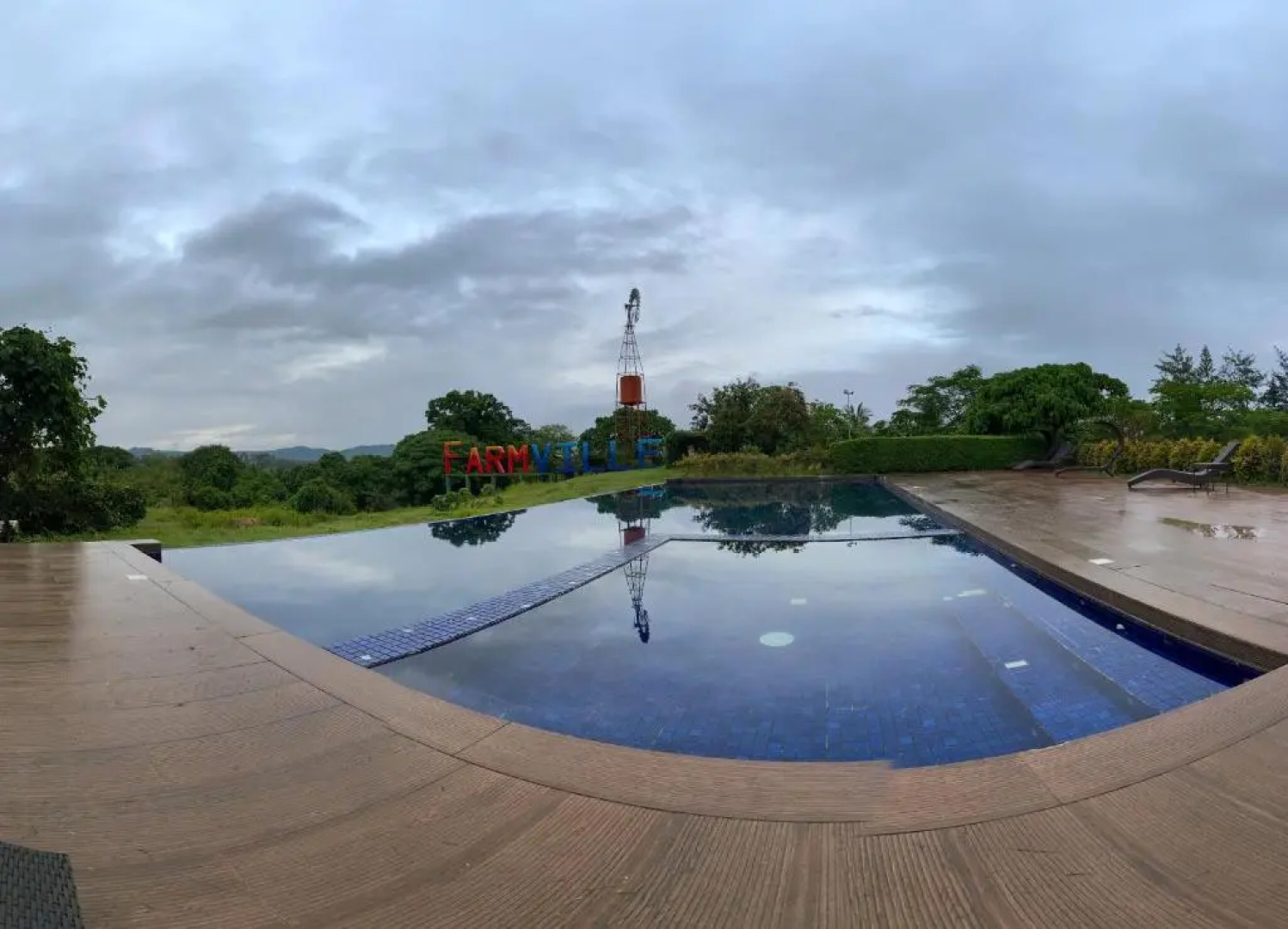 Taal Maranan Farmville Inc by Cocotel