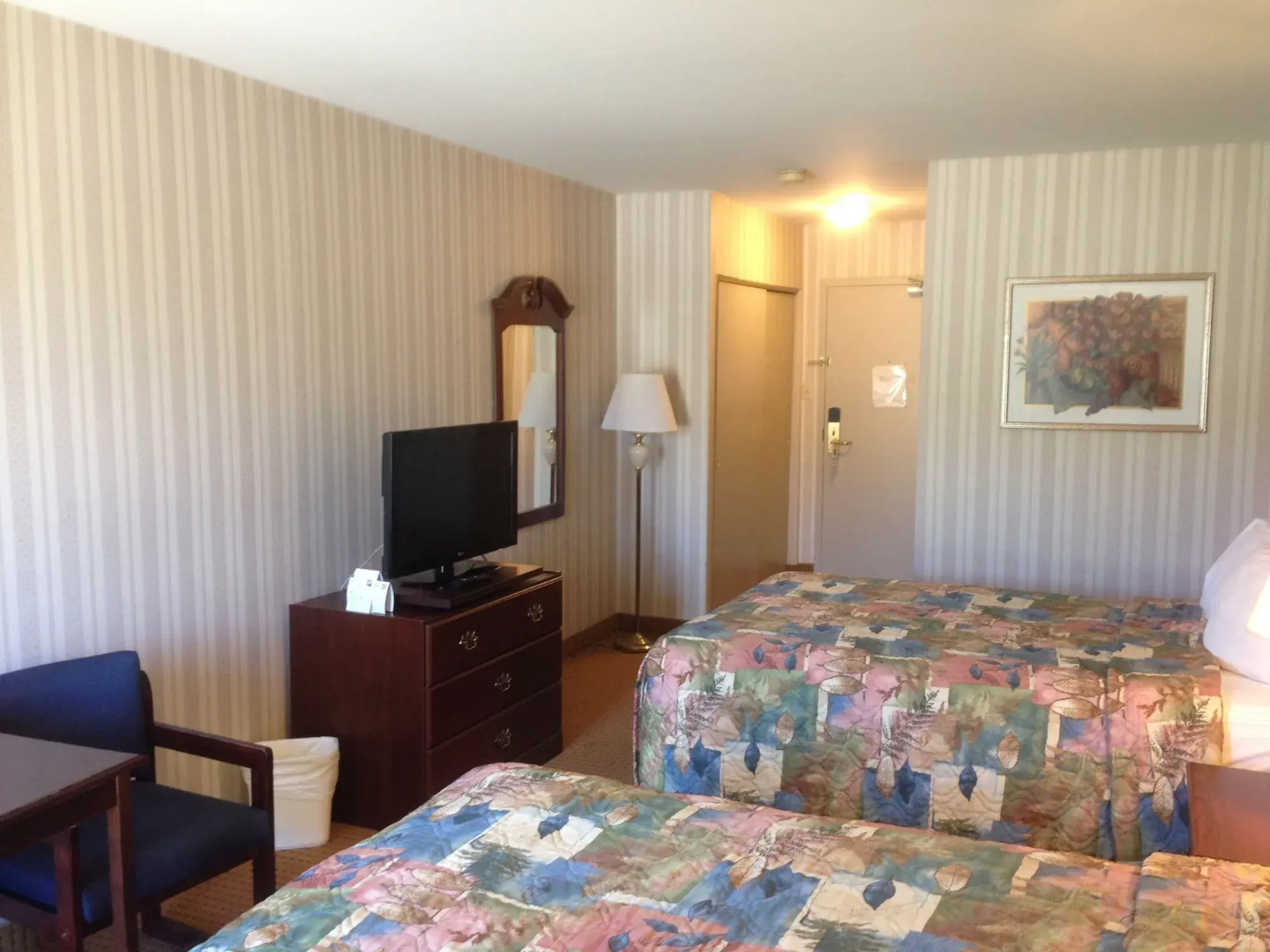 Quality Hotel & Suites