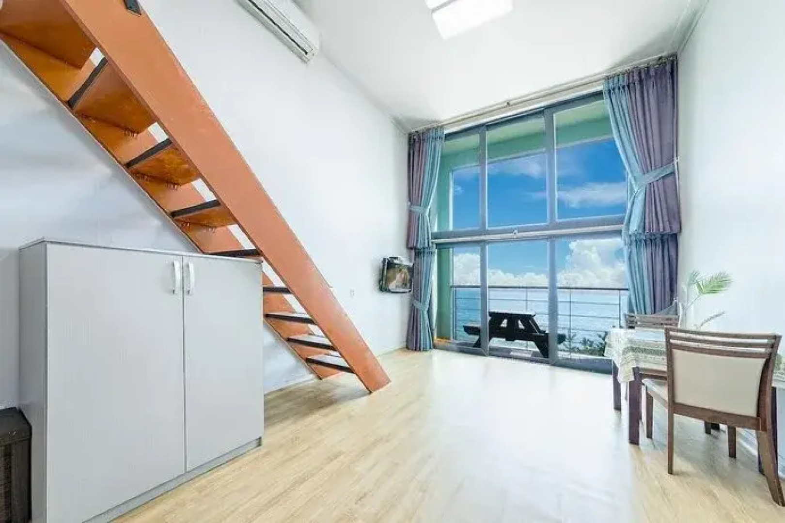 Youngduk Cube Pension