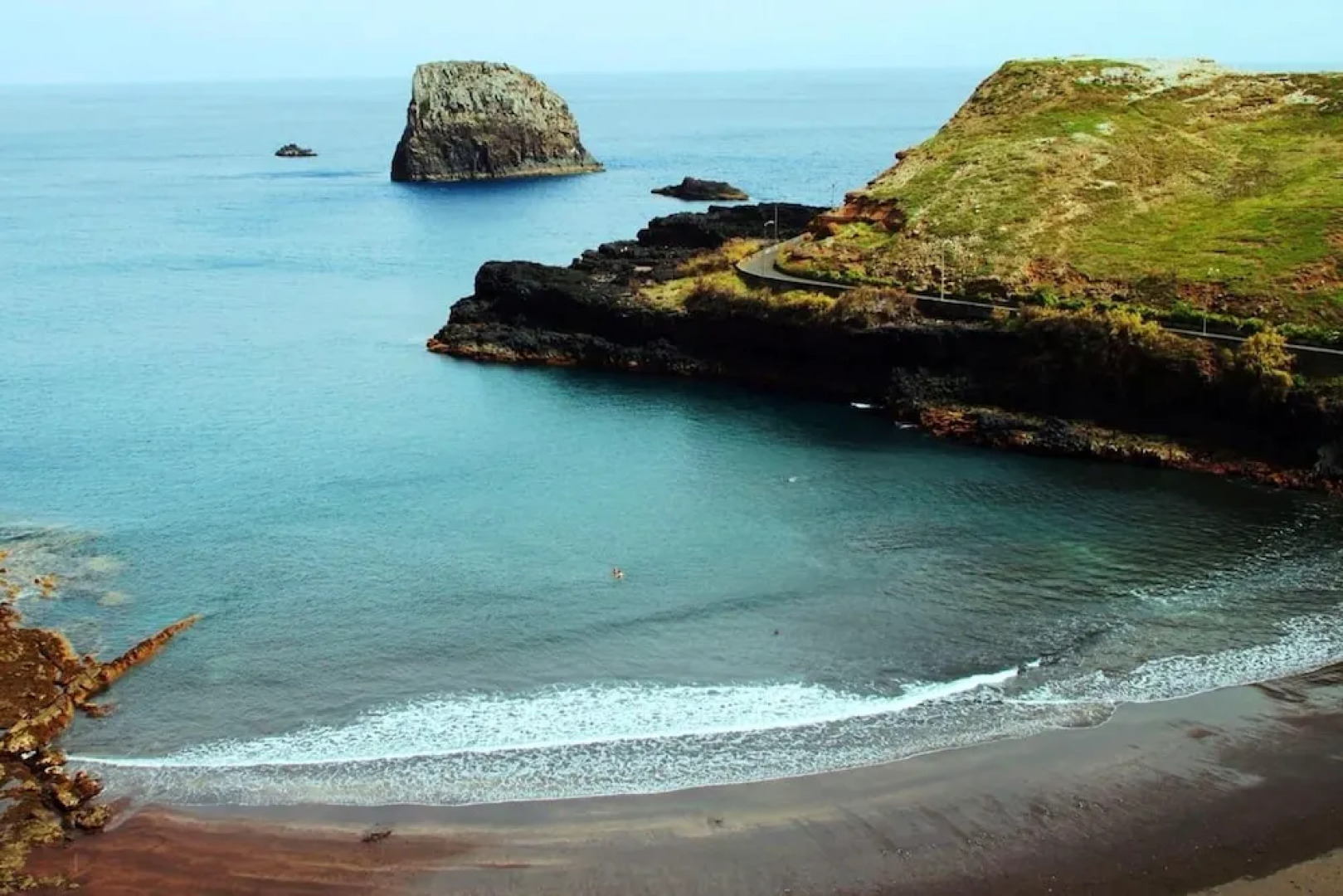 House With one Bedroom in Porto da Cruz, With Wonderful Mountain View, Enclosed Garden and Wifi