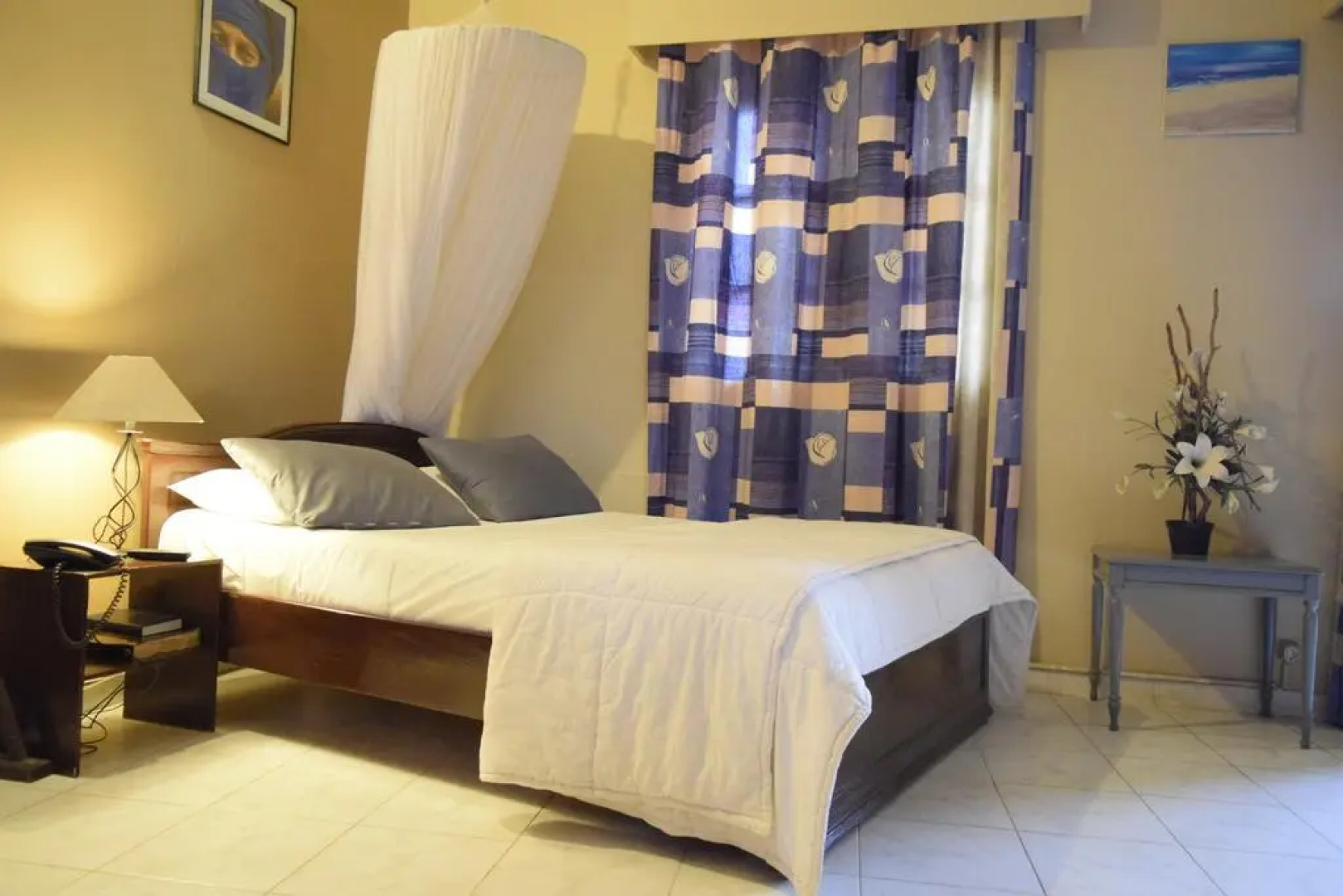 Fana Hotel