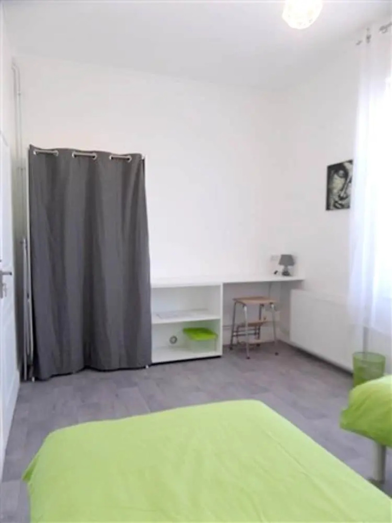 House With 2 Bedrooms in Rochefort, With Furnished Terrace and Wifi