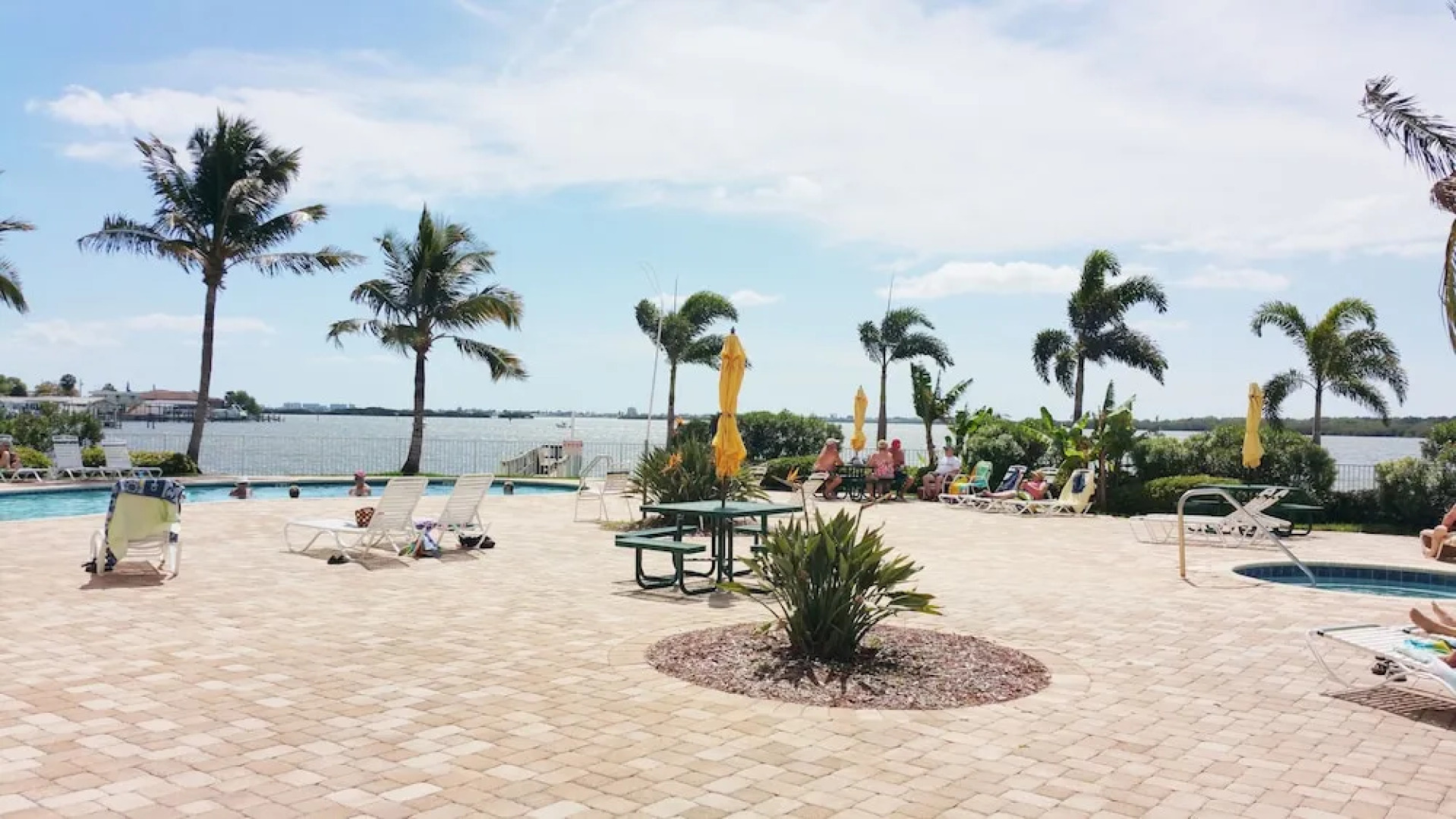 Boca Ciega Resort