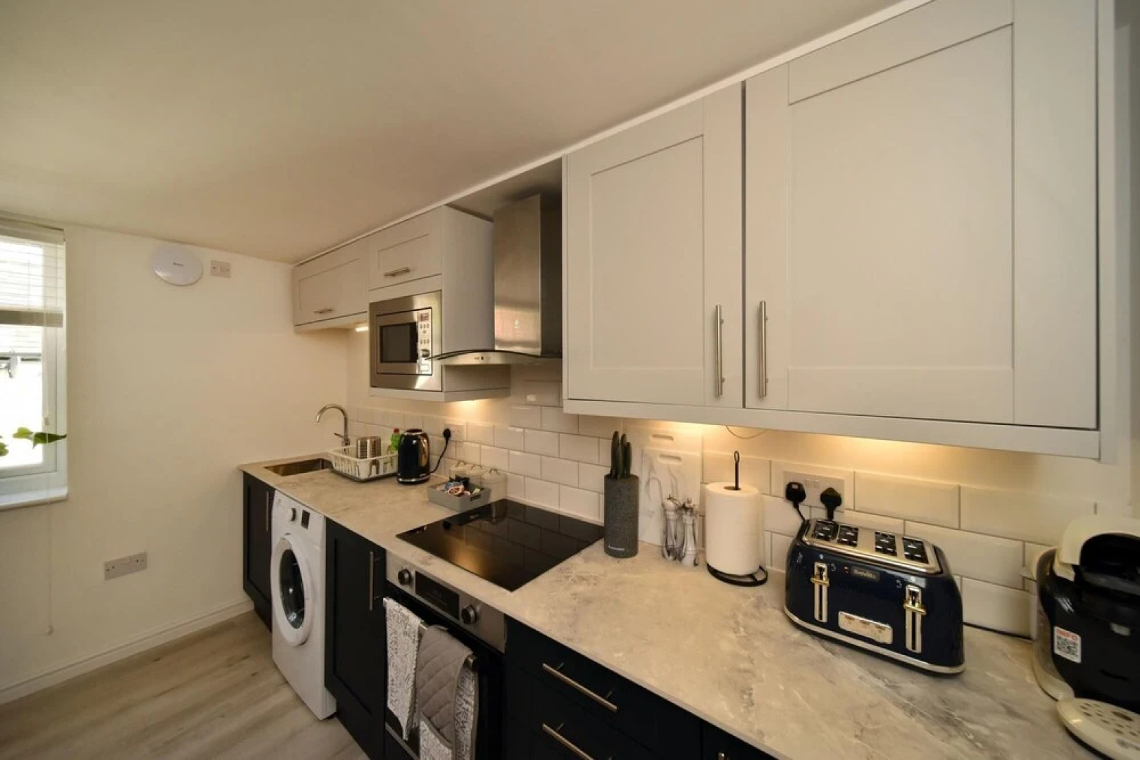 Bollin Suite - Chester Road Apartments by Premier Serviced Accommodation