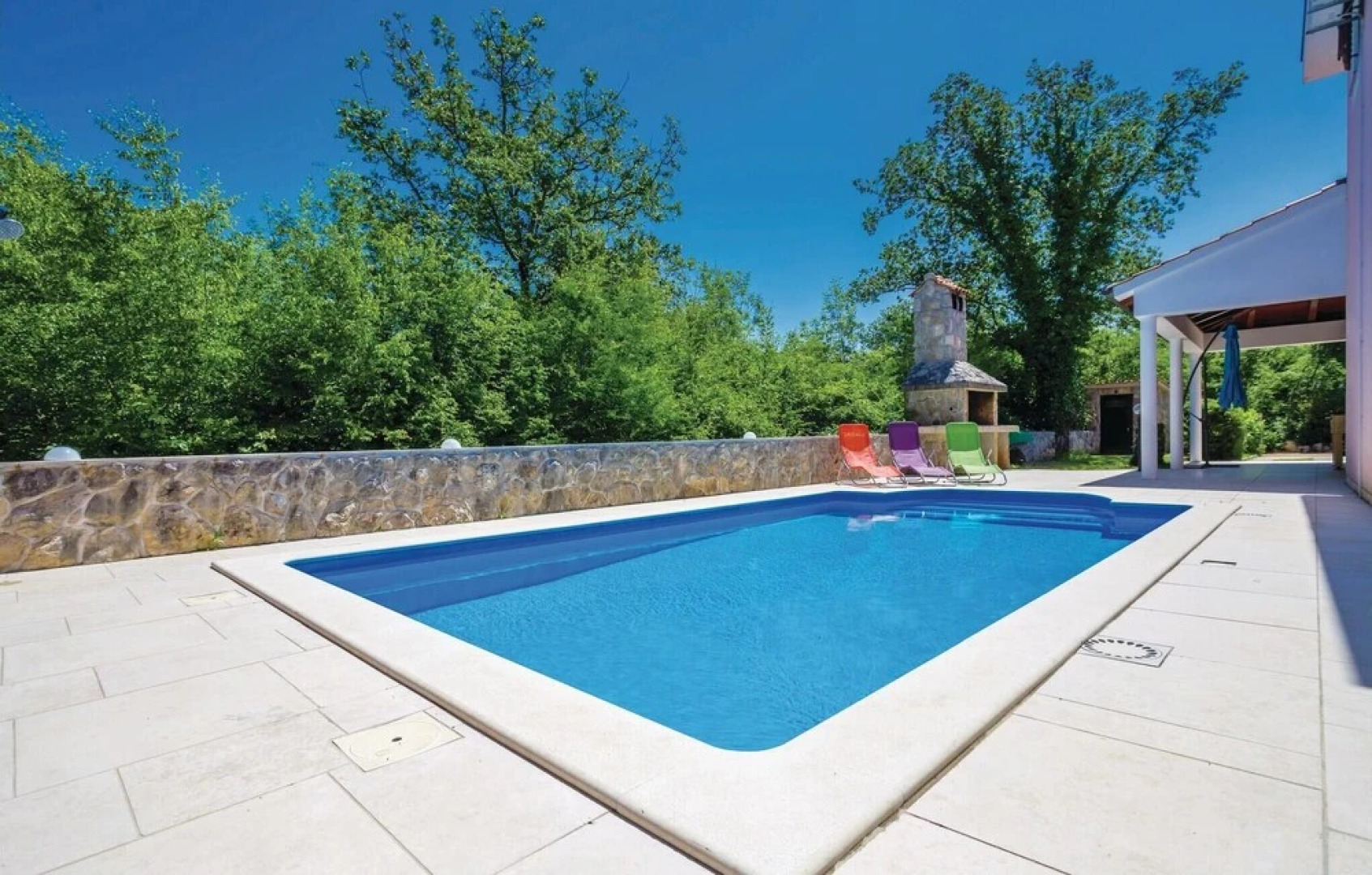 Beautiful Home in Dobrinj With Wifi and 4 Bedrooms