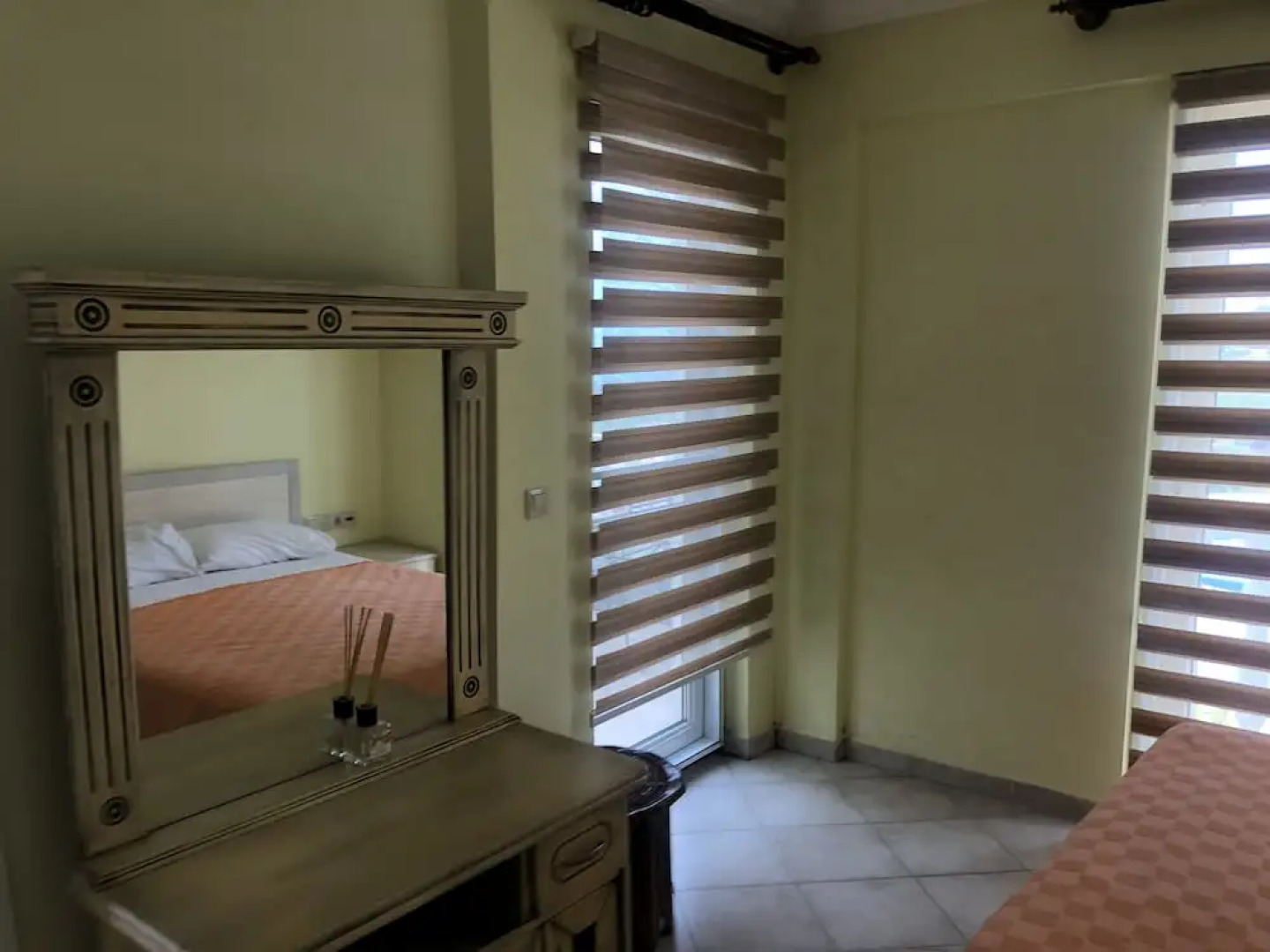 Flamingo Country Club Apartment Complex