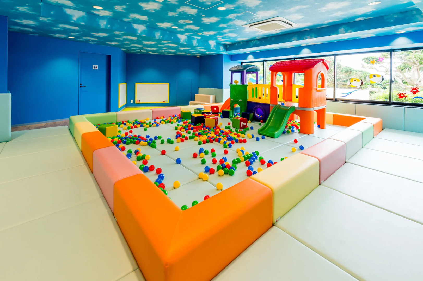 Hotel Monterey Okinawa Spa & Resort