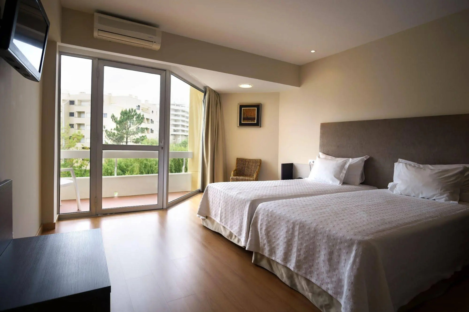 Malibu Foz Hotel - La Maison Younan