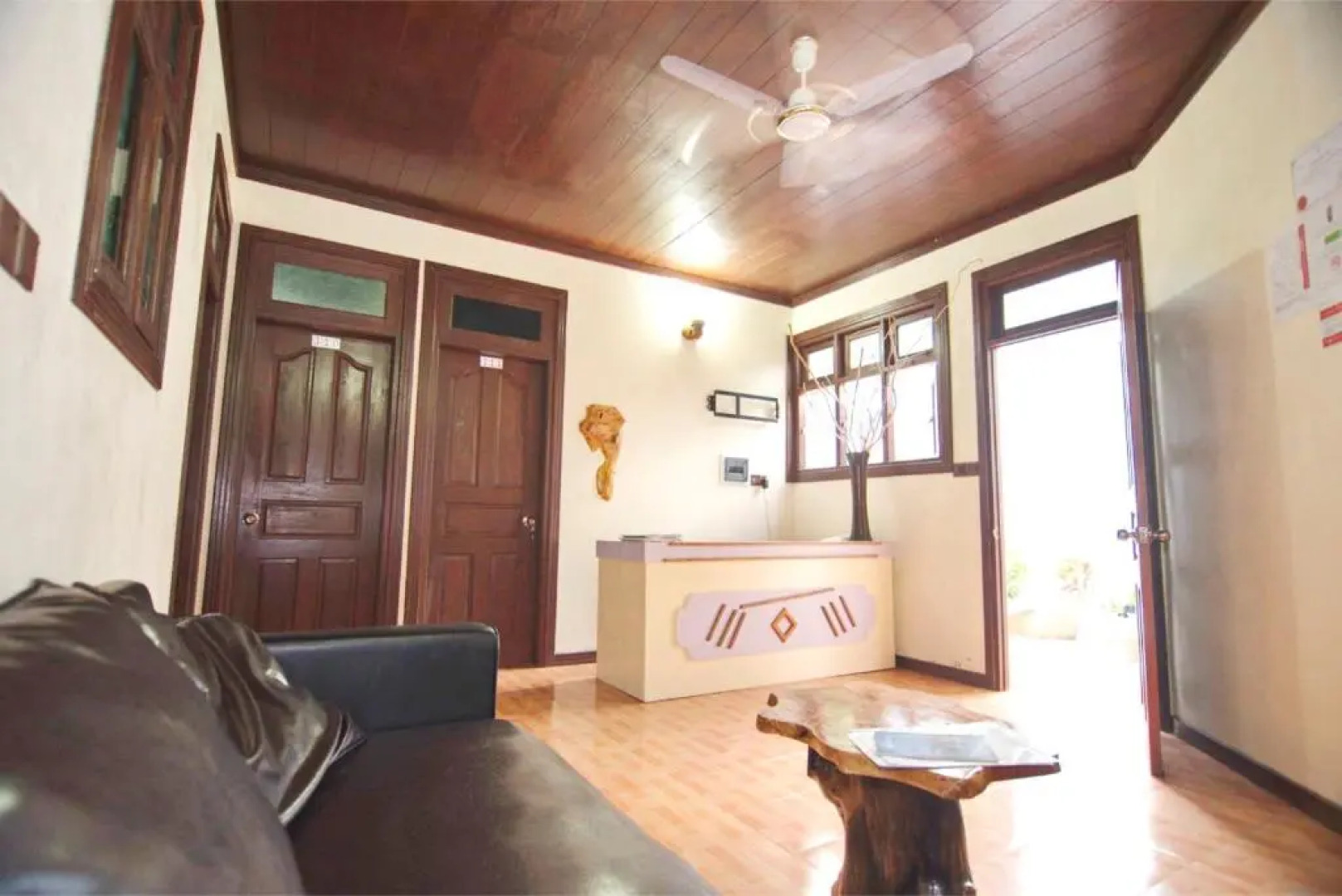 Отель Kuri Beach View Inn