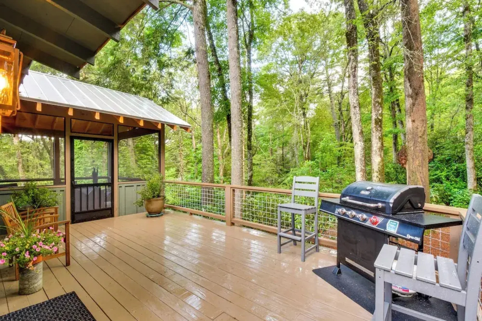 Tranquil Highlands Cottage With Fire Pit & Stream!